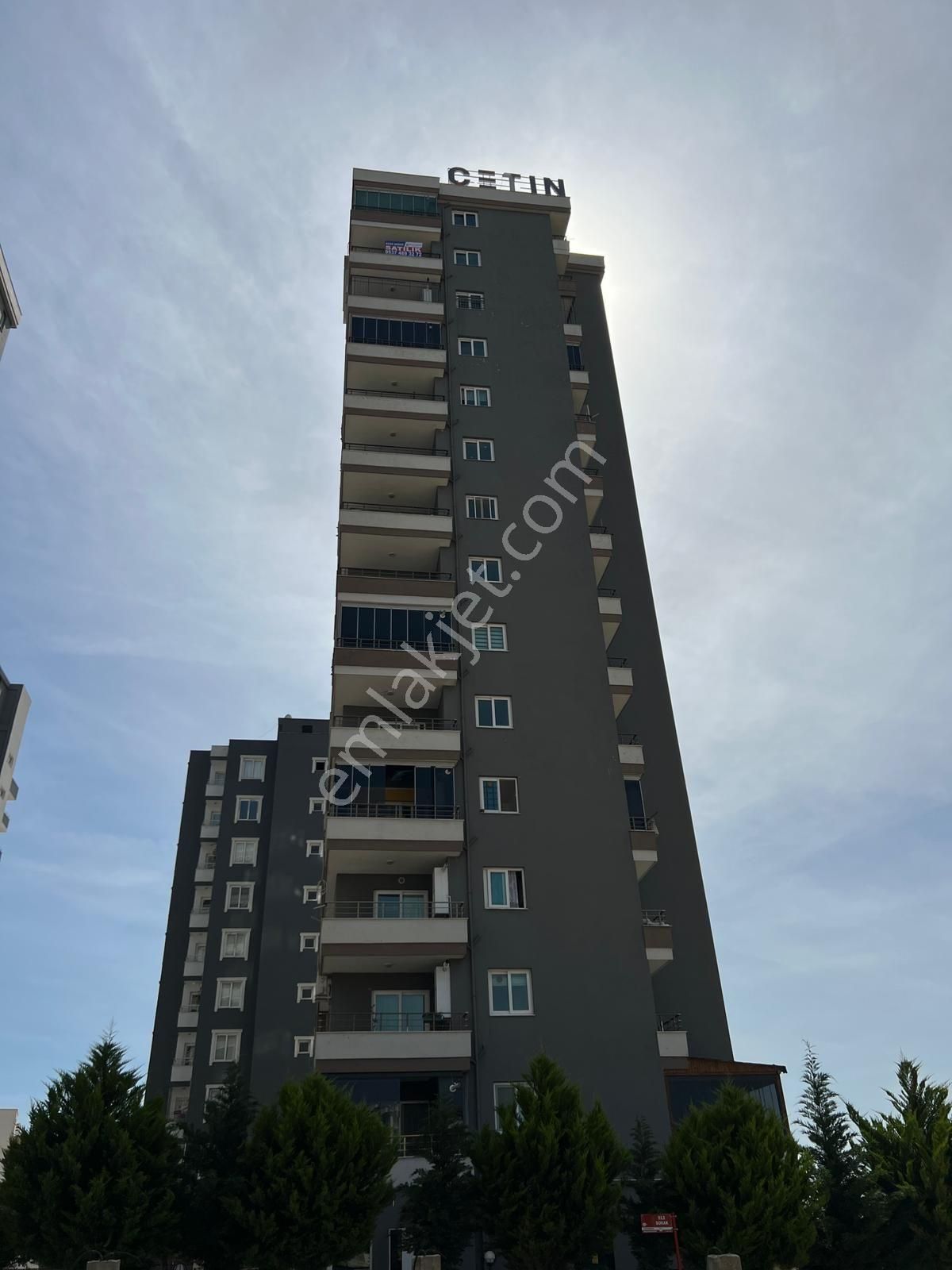 Sarıçam'da Üniversitesi Caddesinde Hasarsız Daire