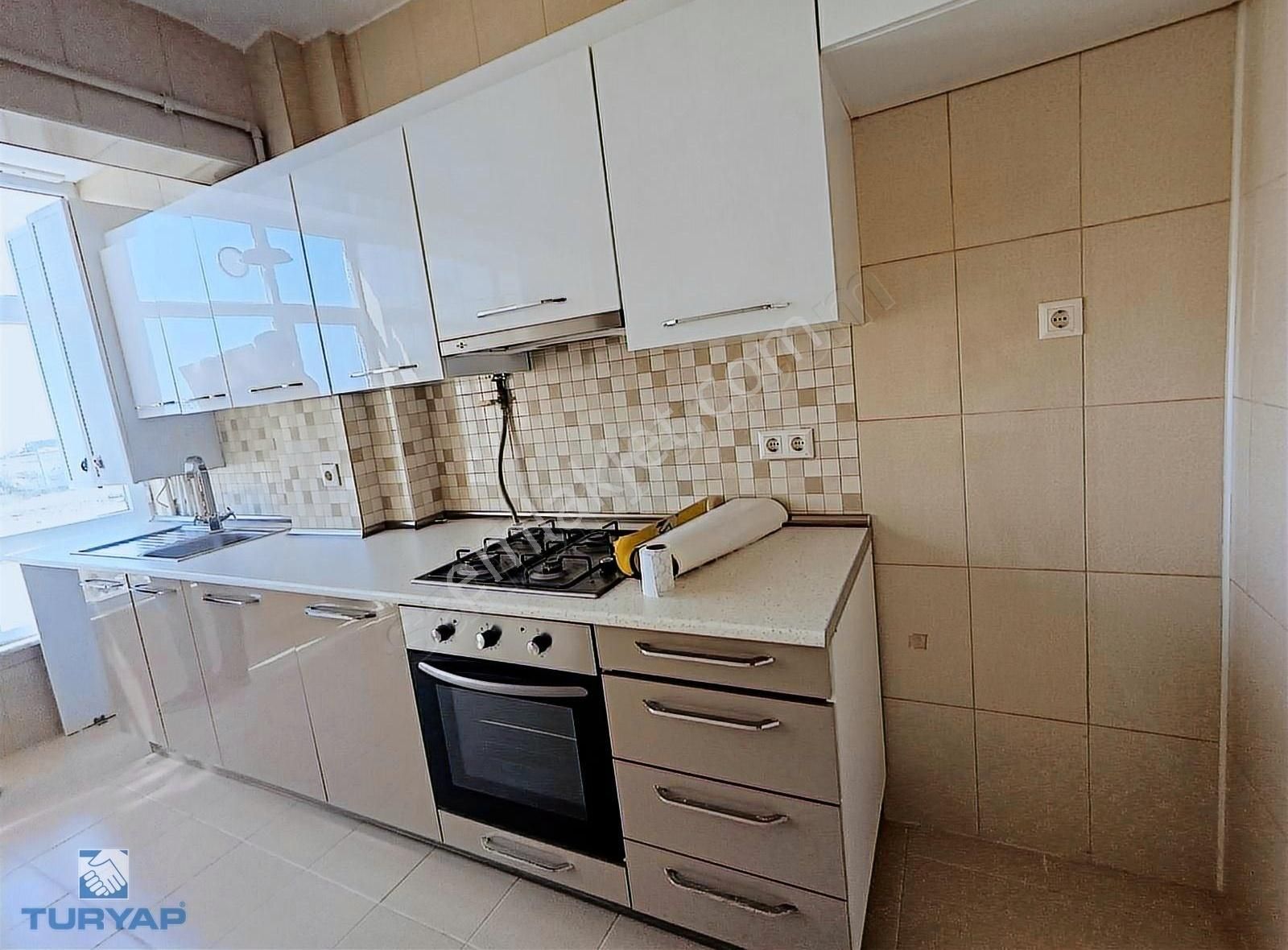 Büyükçekmece Dizdariye Mah.3+1 Kiralık Daire