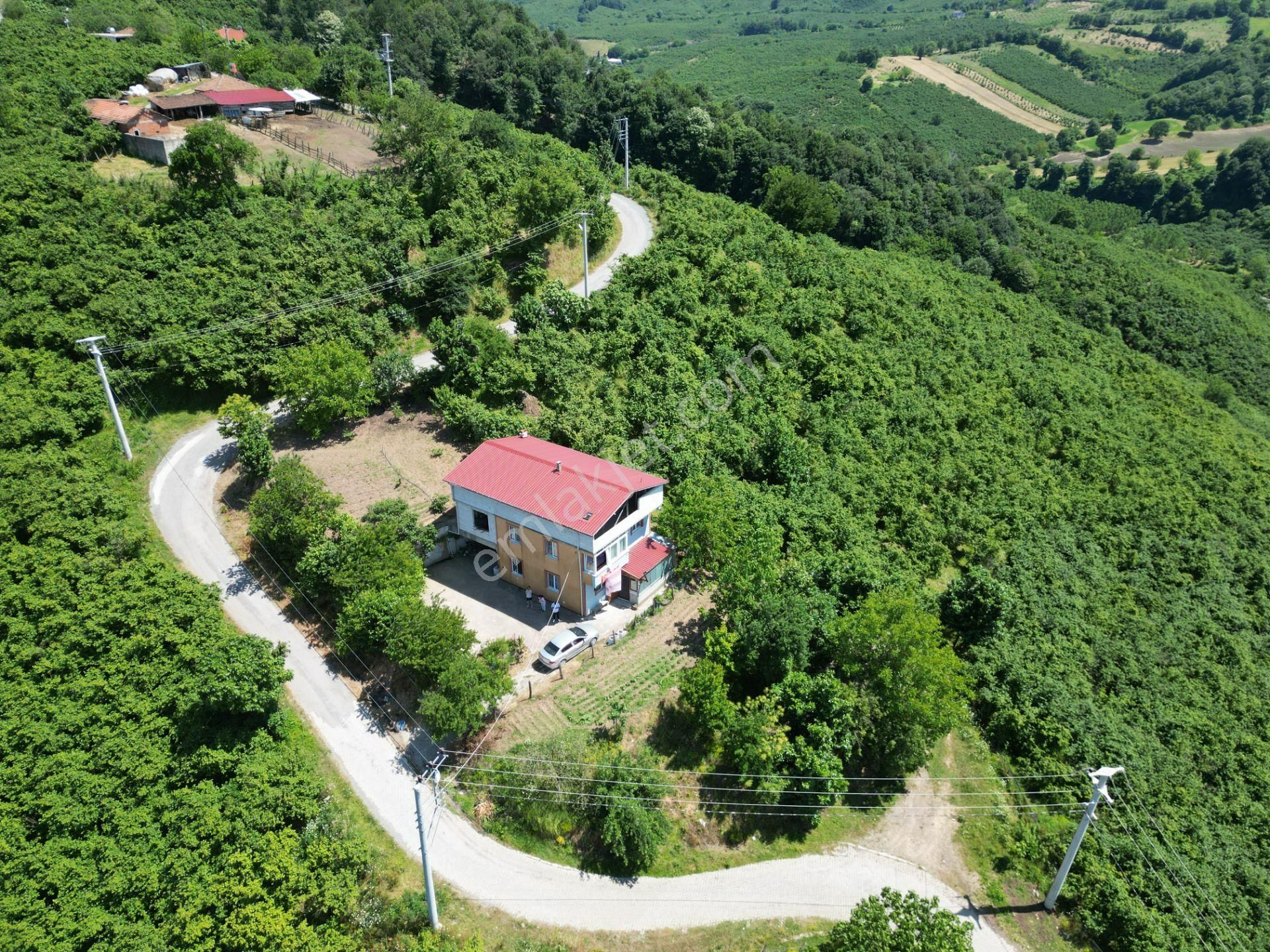 Karasu Karanlıkdere Mahallesi 859m2 Satılık Arsa