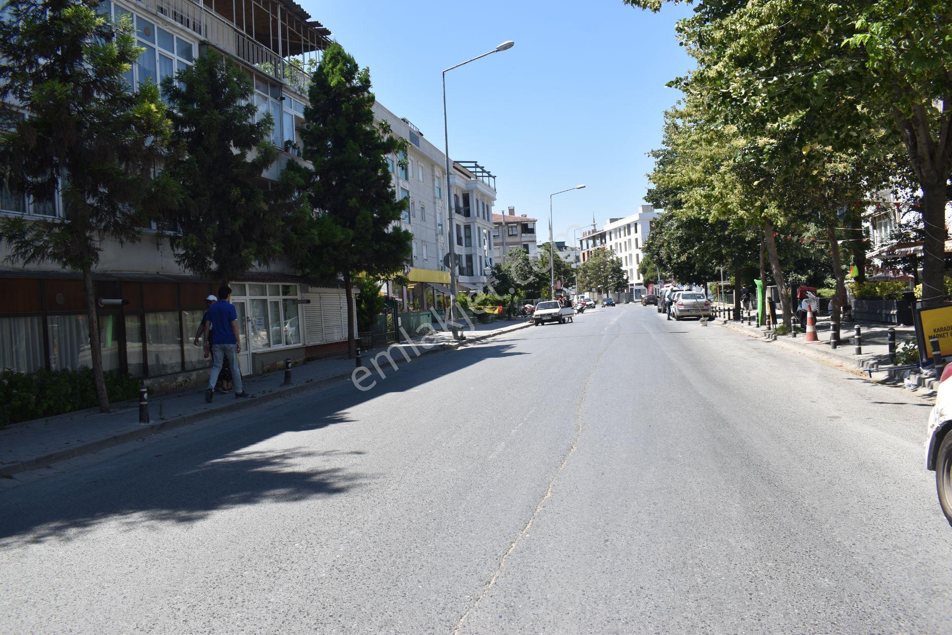 Büyükçekmece Albatrosta Ana Caddede Yatırımlık Cazip Dükkan - Görsel 6