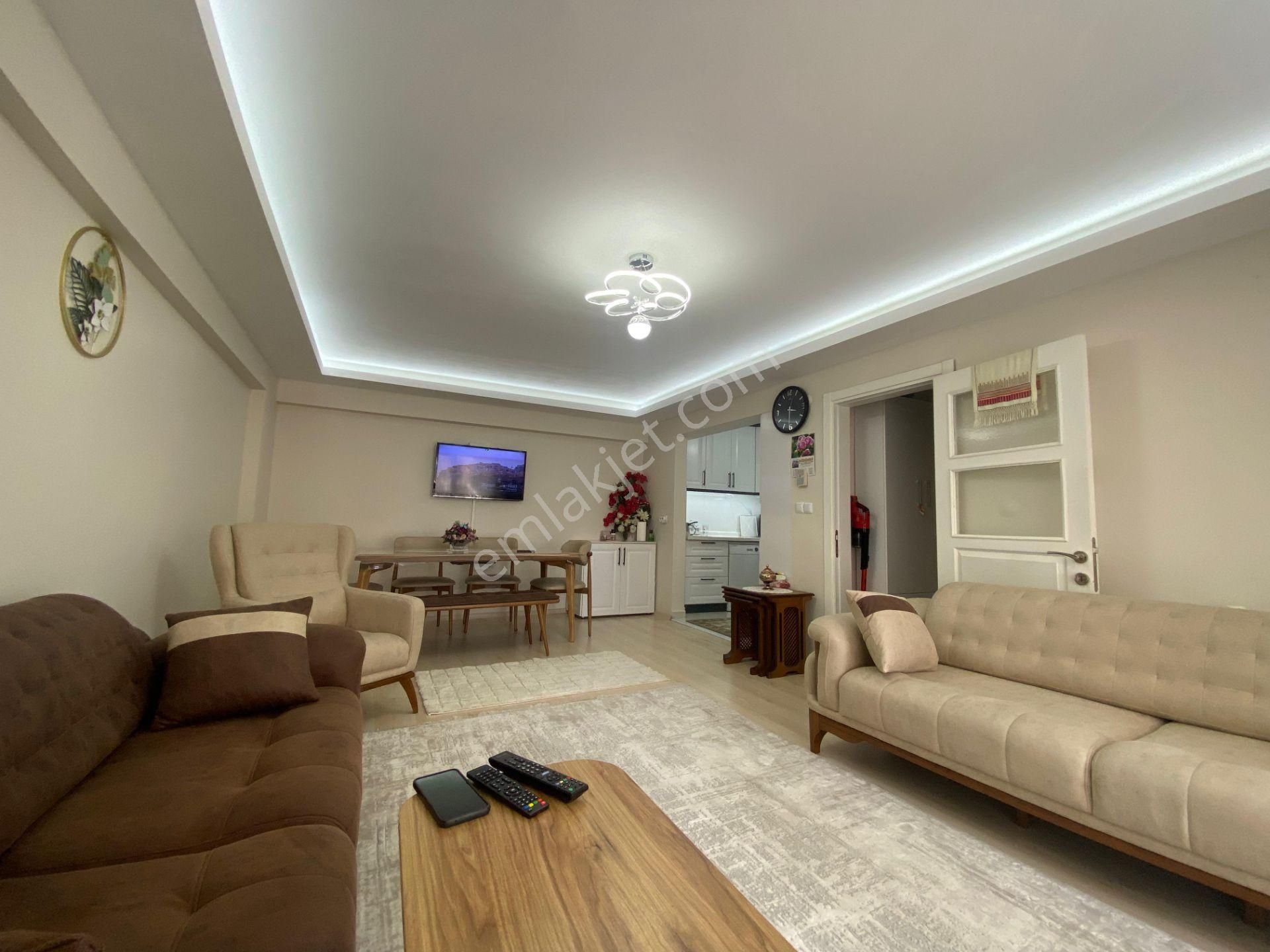 Kapalı Otoparklı Bahçeli 2+1 Bakımlı Güney Cephe Daire
