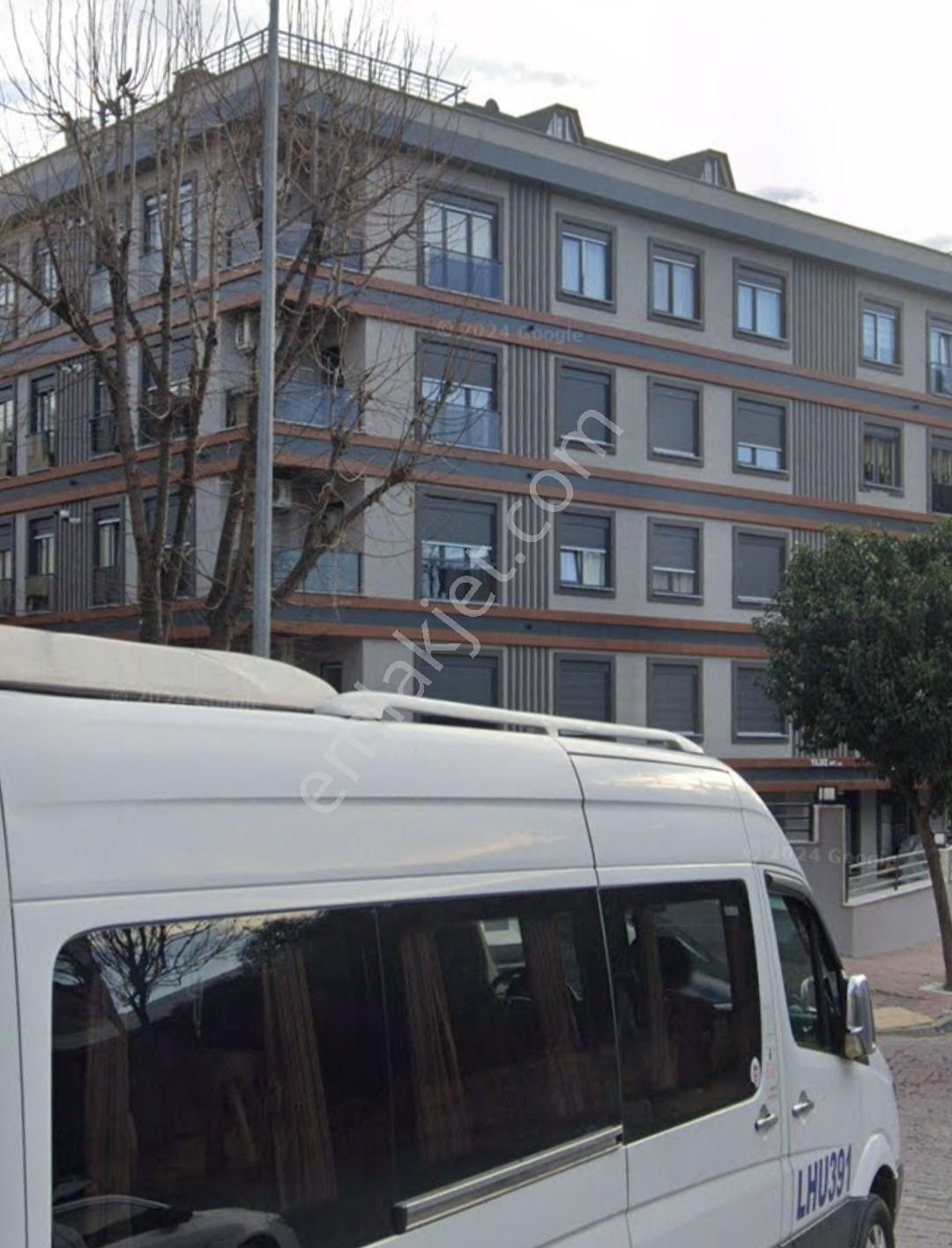 Bahçelievler Merkez Mah. 2+1 110 M² Ulaşıma Yakın