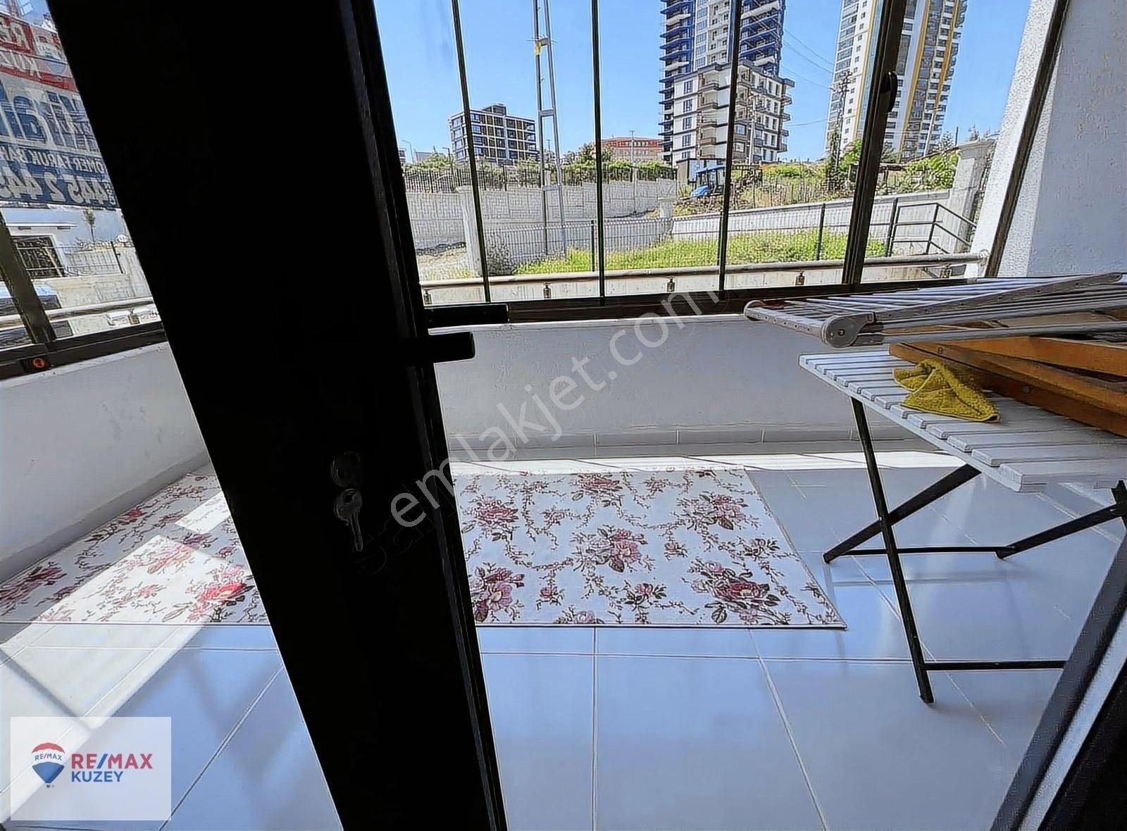 Rte Blvr Cephe Eşyalı 1 + 1 Kiralık Daire