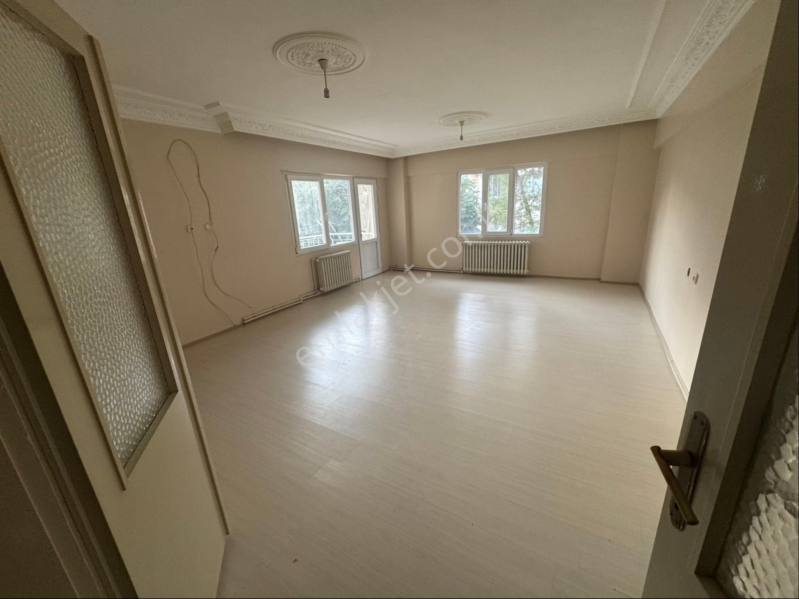 Siteler Bölgesinde 3+1 Kiralık Daire