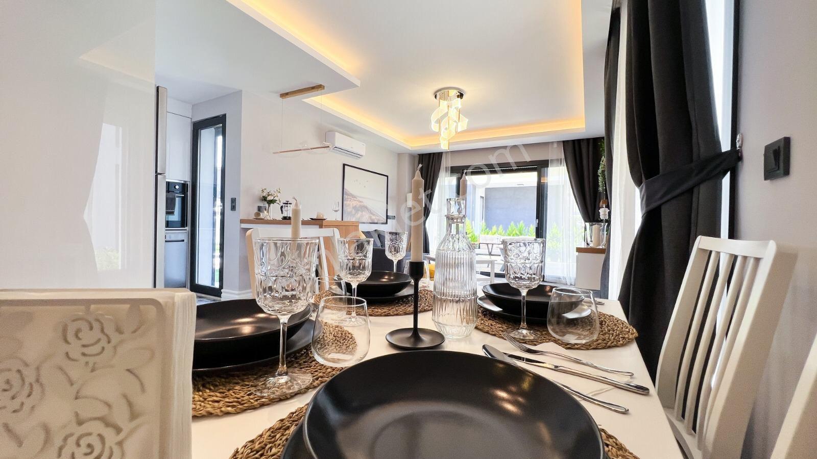 Kuşadası Güzelçamlı’da Sahile Yürüme Mesafesinde 3+1 150m2 Müşterek Havuzlu Müstakil Villa - Görsel 15