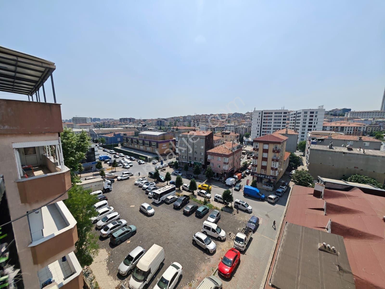 Satılık 5+2 Teras Katı Çift Daire Üzeri Geniş Daire
