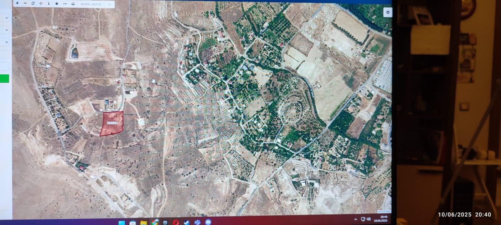 Yeşilyurt Mollakasım Satılık 3.860 M2 Villa İmarlı Arsa