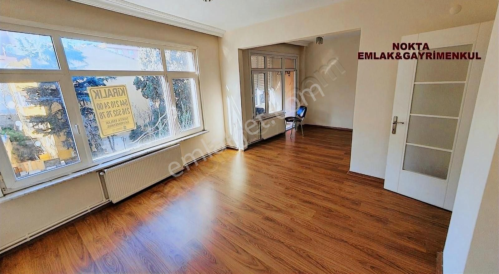 Üsküdar Merkezde 3+1 Ara Kat Balkonlu Kombili Park Karşısı Daire