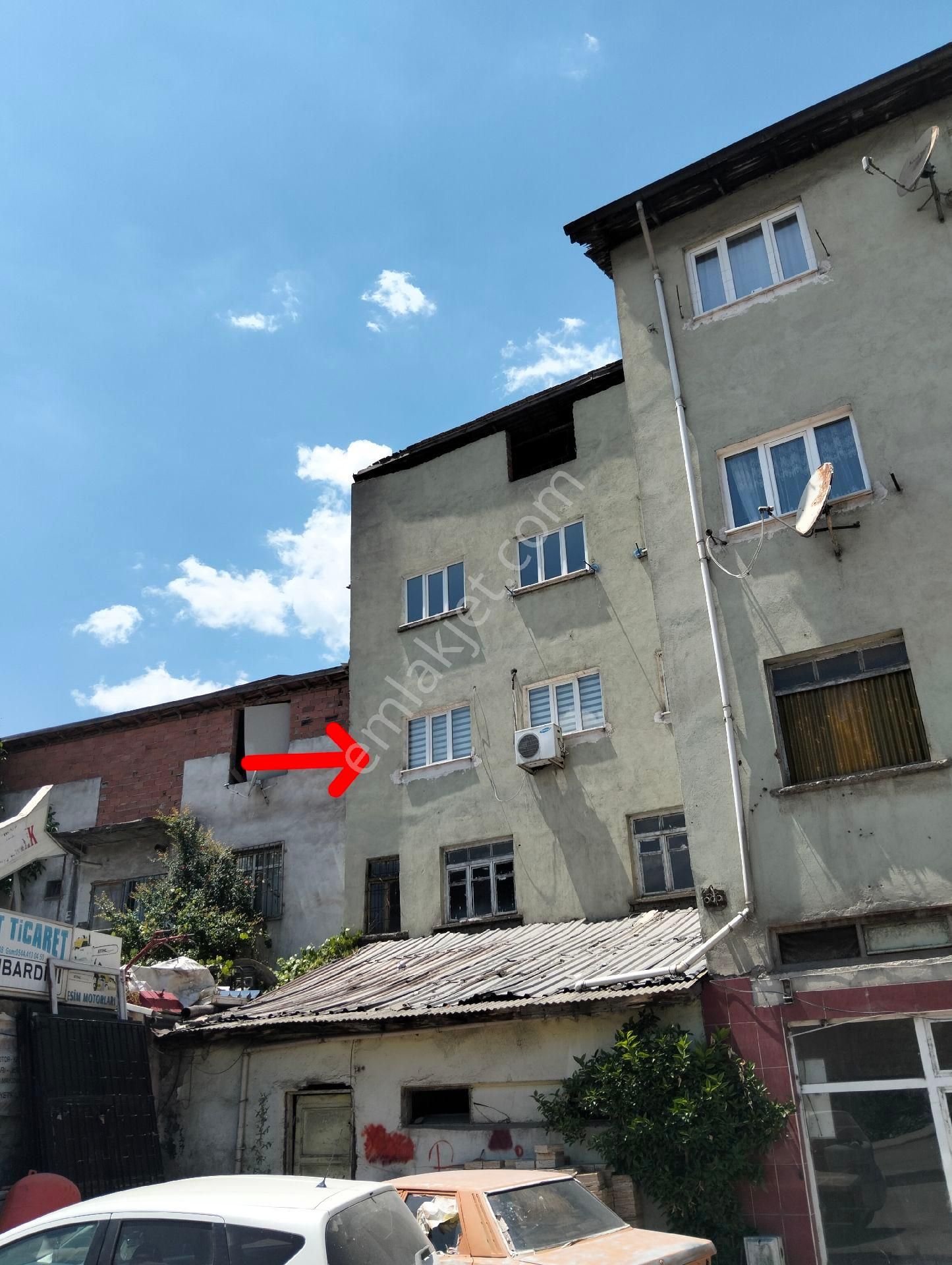 Karabük Yeşilmahallede Ara Kat Eşyalı Klimalı 1+1 Daire Kiralıktır