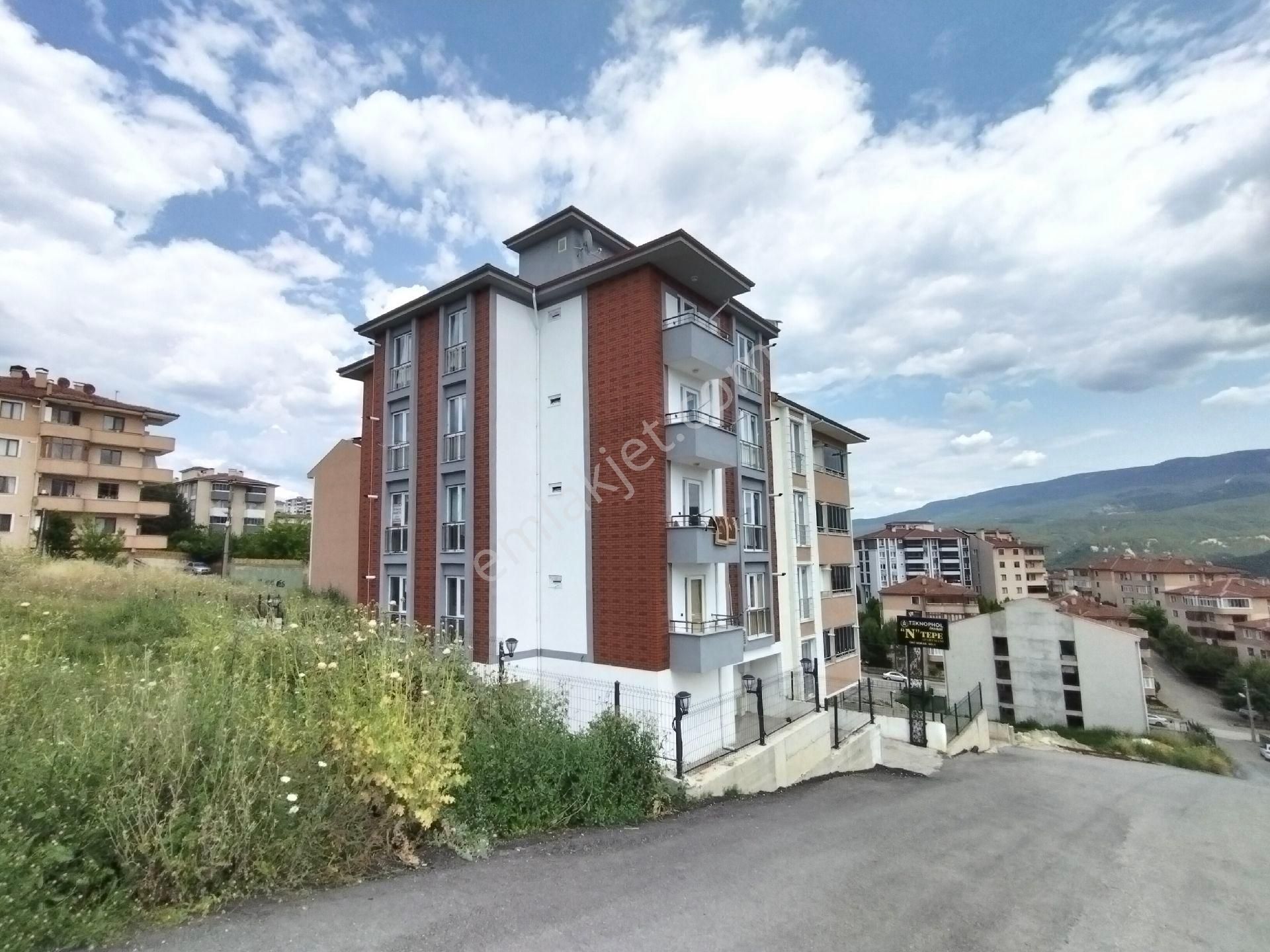 Karabük 100.yıl Mahallesinde Ara Kat Eşyalı 1+1 Daire Kiralıktır