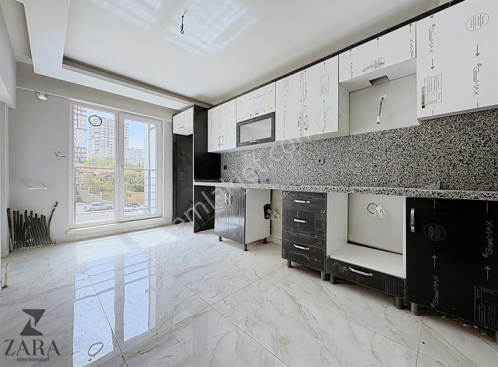 ▄zara▄duralialıç Mh Kazakistan Parkı Yanı 3+1 135m² Site Dairesi