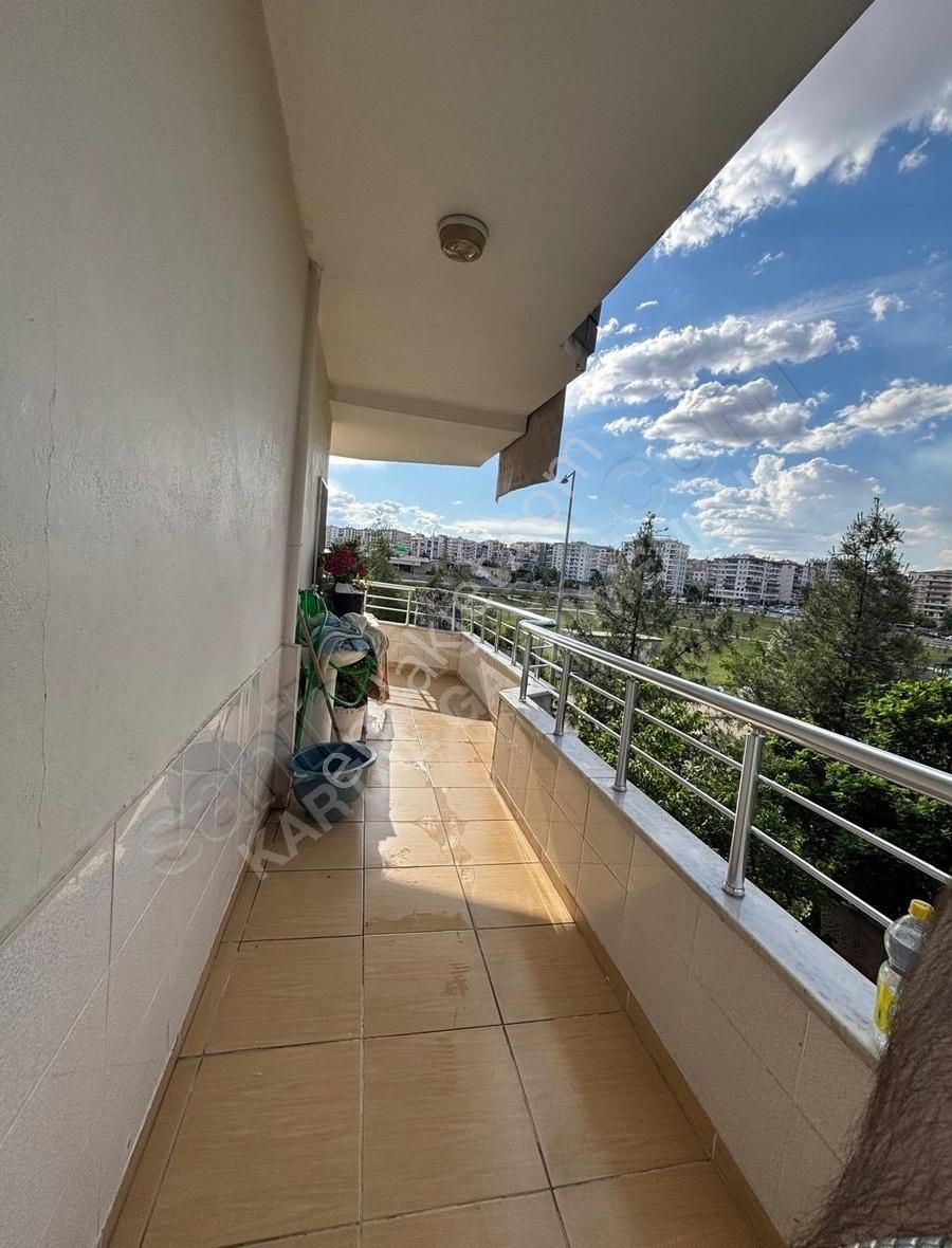 Bağcılar Yenihal Gül Parkına Sıfır Konumda 3+1 Satılık Daire