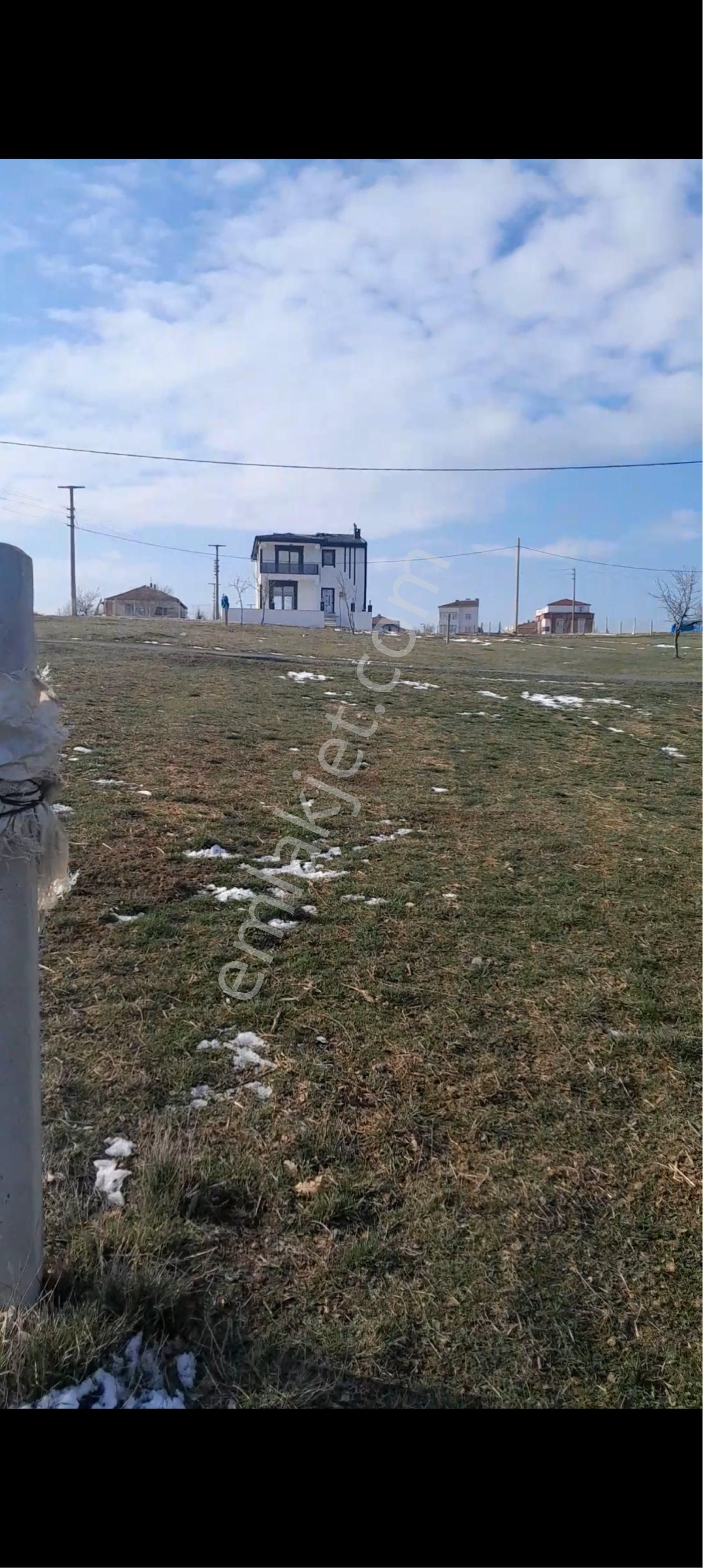Tekirdağ Yeniköy İmarlı Ana Yola Yakın Yerleşim İçinde