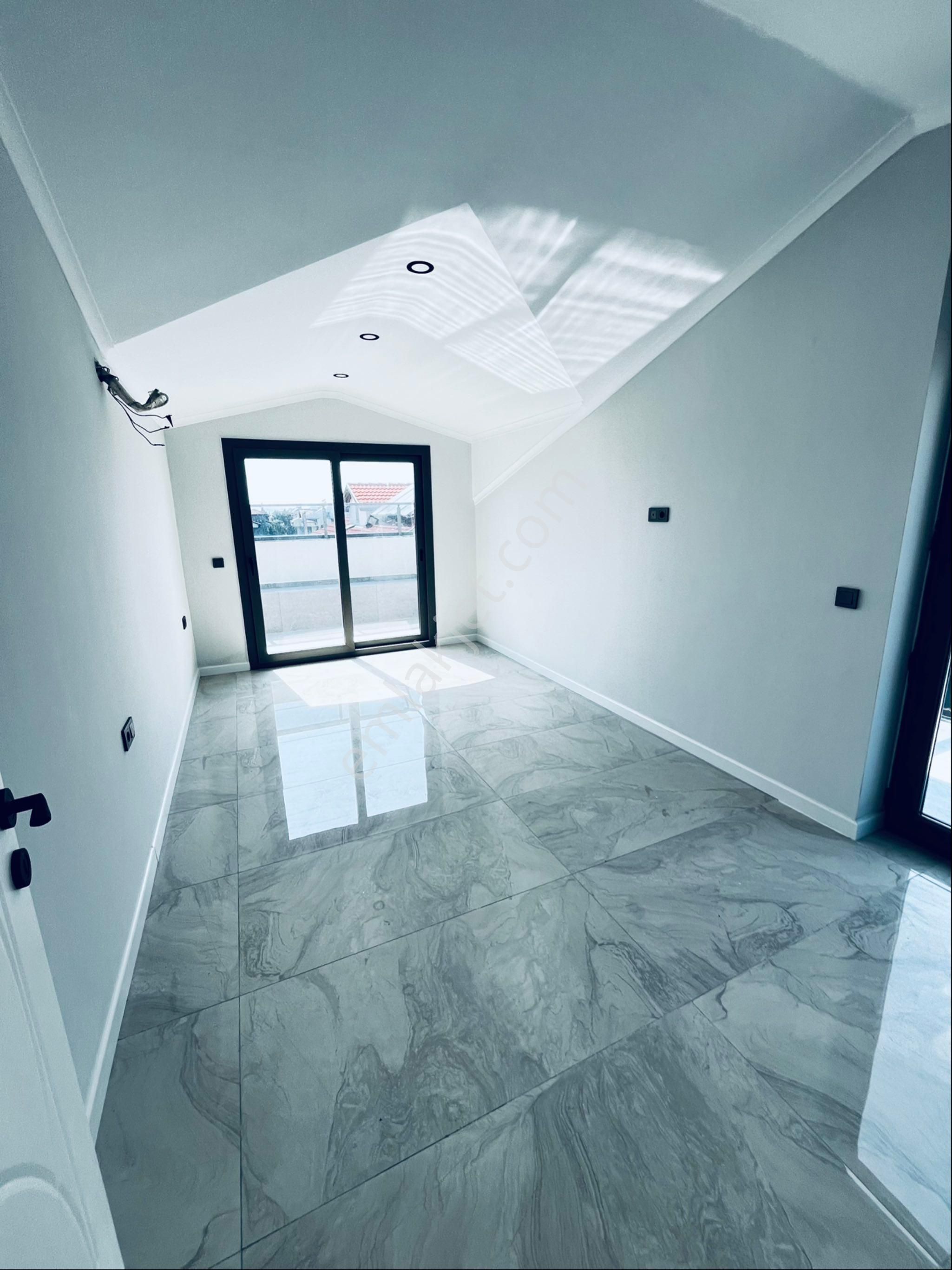 Baran Emlaktan Akarca Da Satılık Villa - Görsel 15