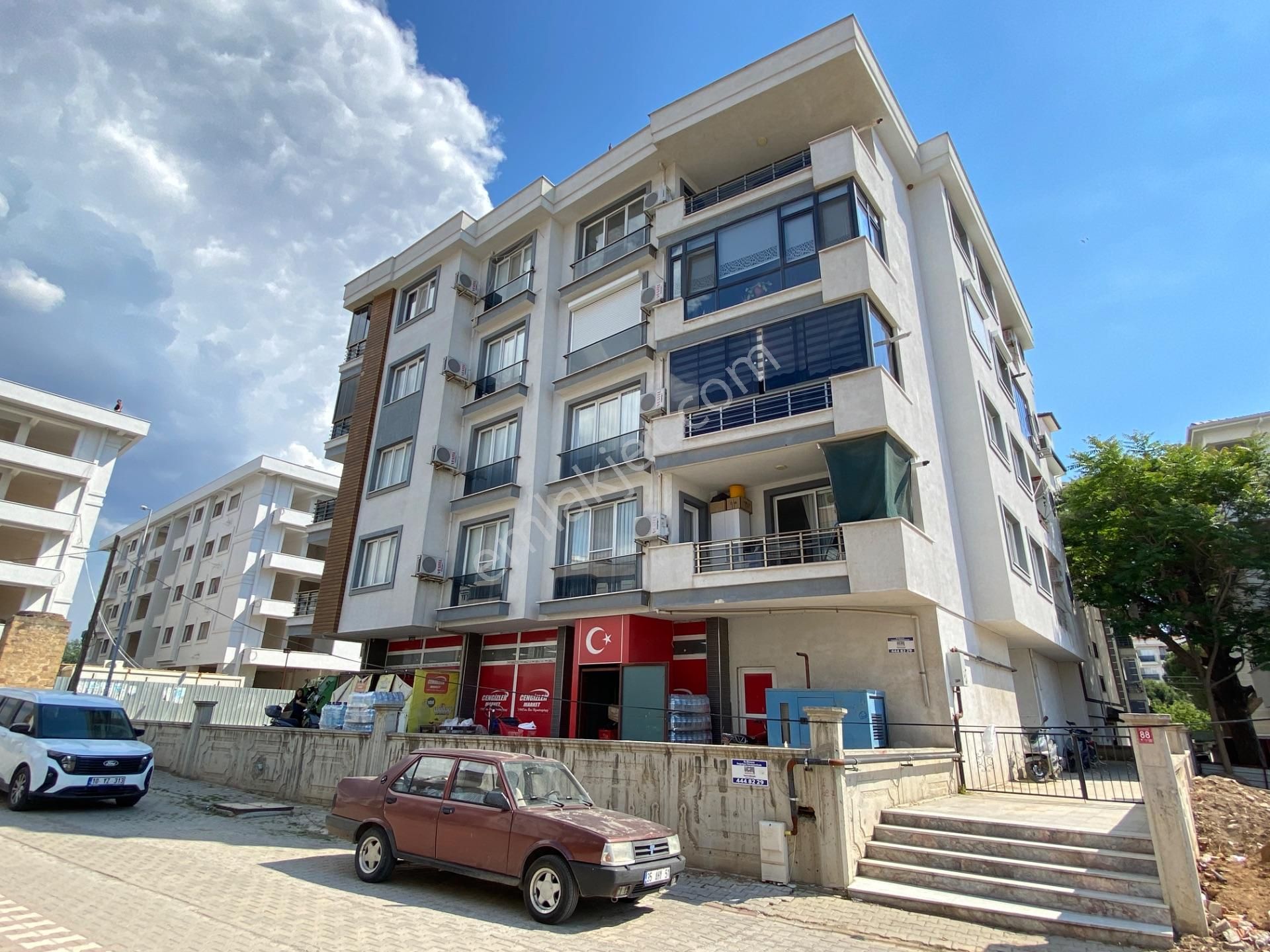 Gömeç Merkezde Deniz Manzaralı, Asansörlü 3+1 Satılık Daire