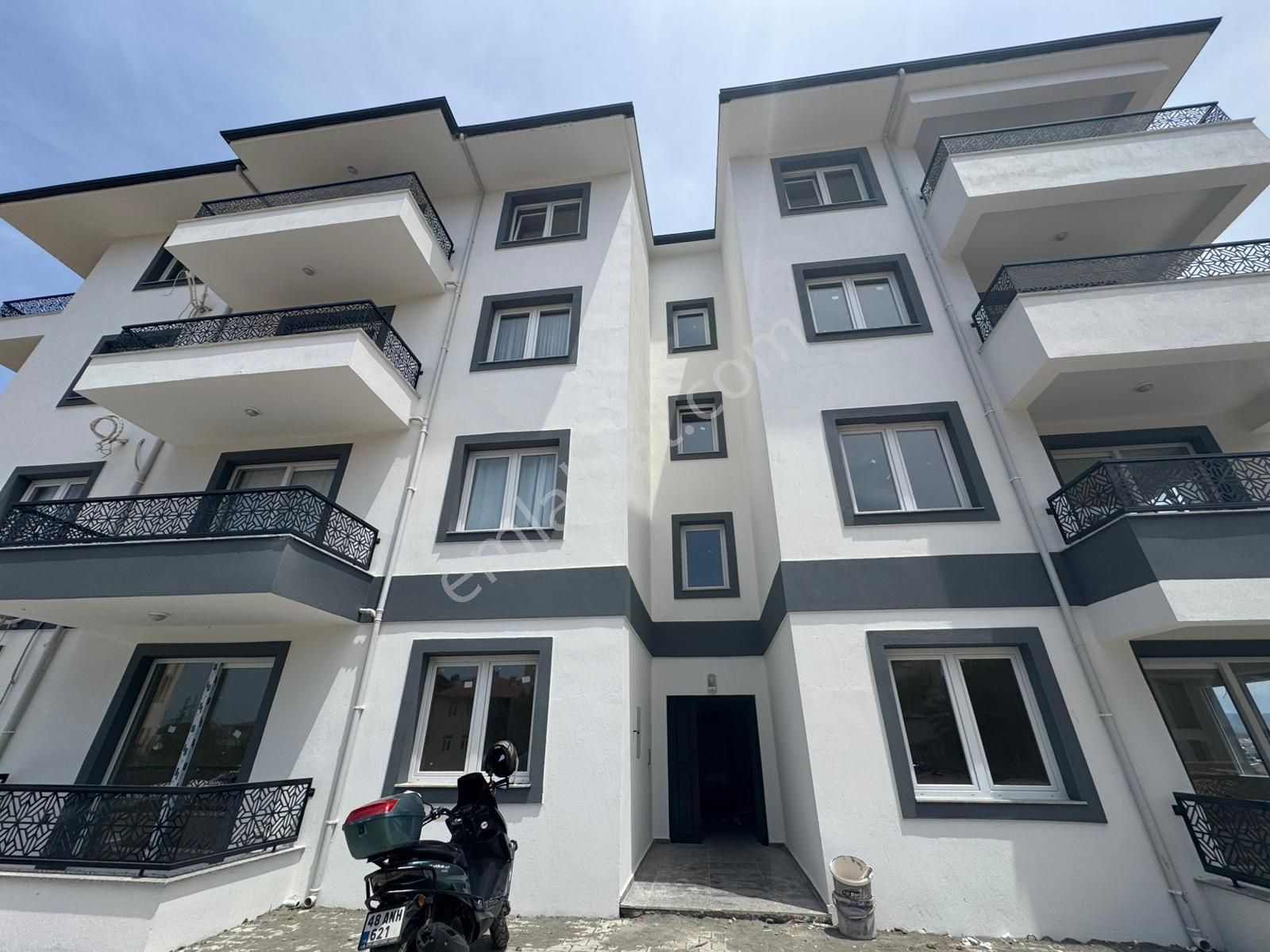 Baran Emlaktan Çalıca Da Satılık Daire