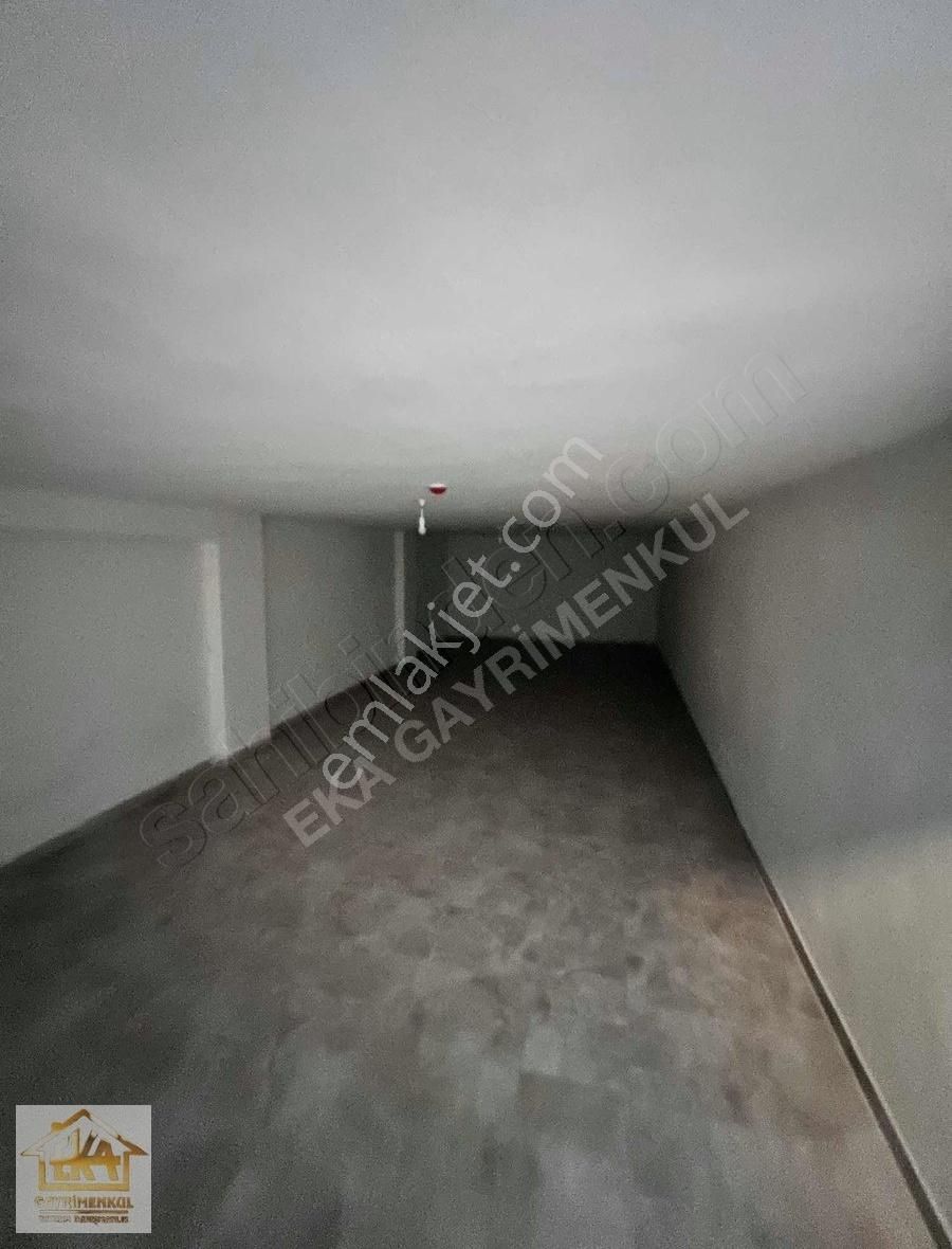 Kiralık 3 Katlı 200 M2 Dükkan