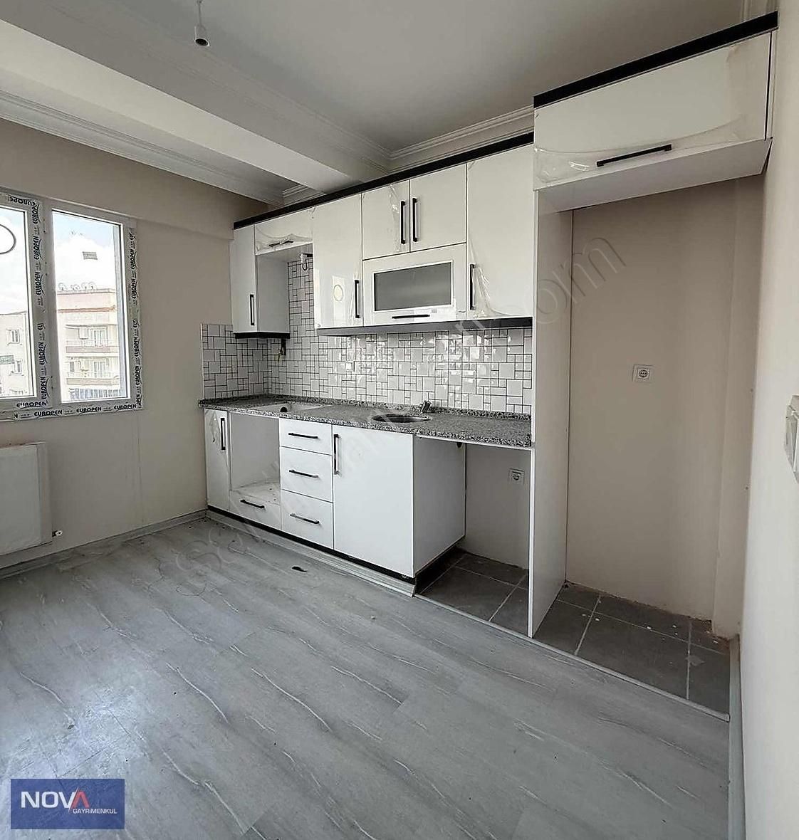 Nova'dan Selvilitepe Mahallesi'nde Sıfır 2+1 Önü Açık Daire