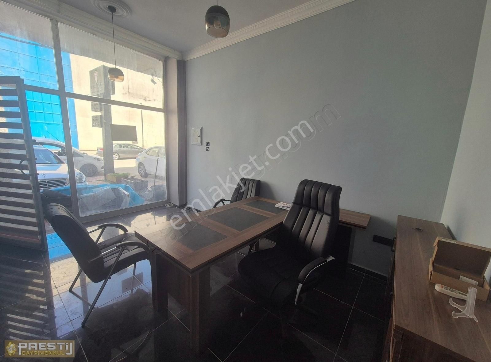 Prestij'den Palmiye'de Anayola Yakın 40m2 Kiralık Dükkan