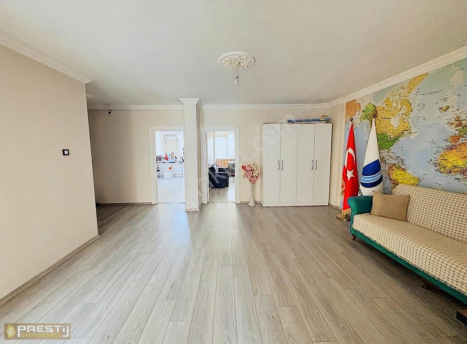 Prestij'den Çankaya'da Çarşı Merkez'de İçi Yapılı 4+1 Ofis