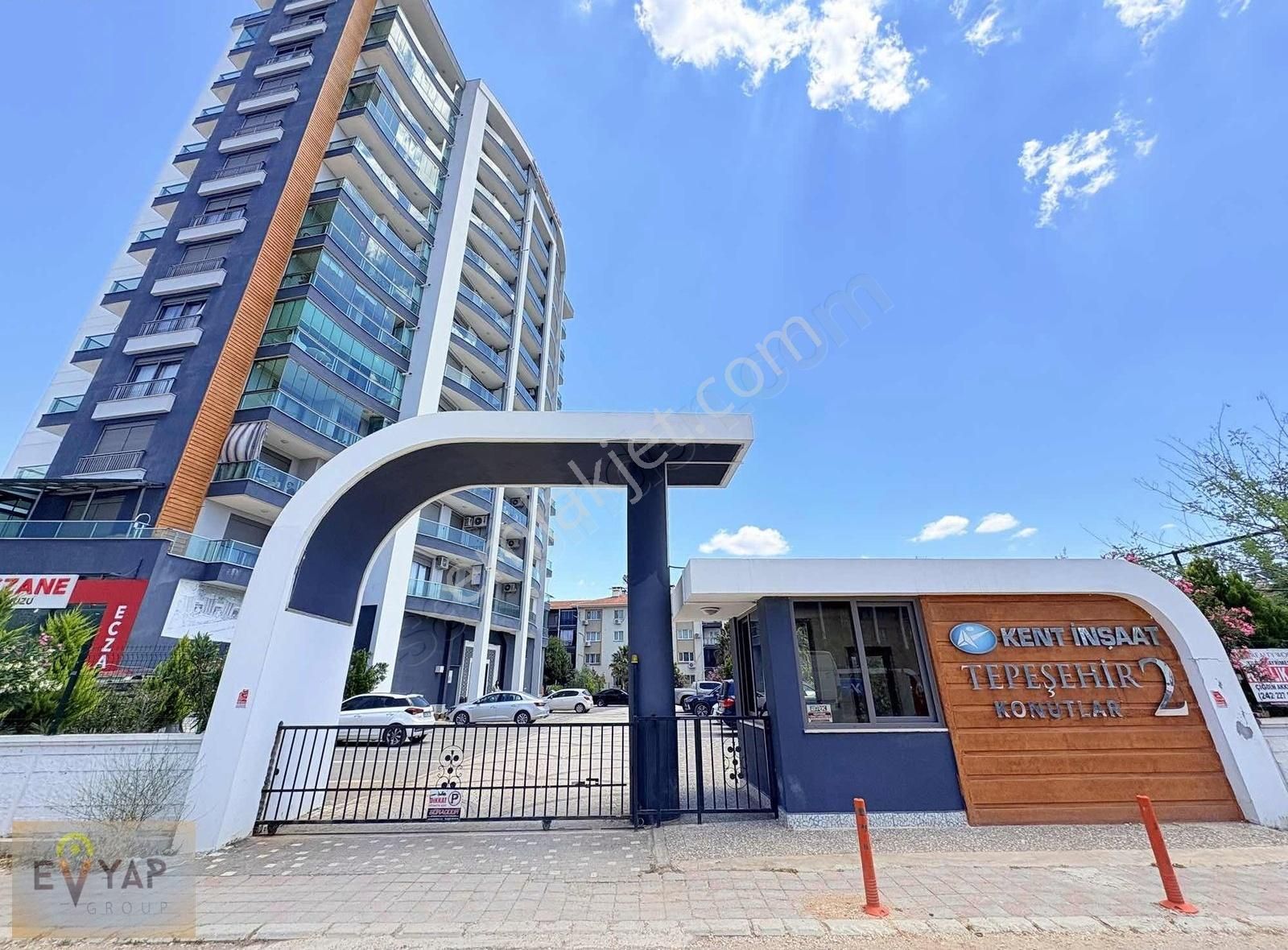 Döşemealtı Çıplaklı Da Havuzlu Site İçinde Lüx 1+1 Daire