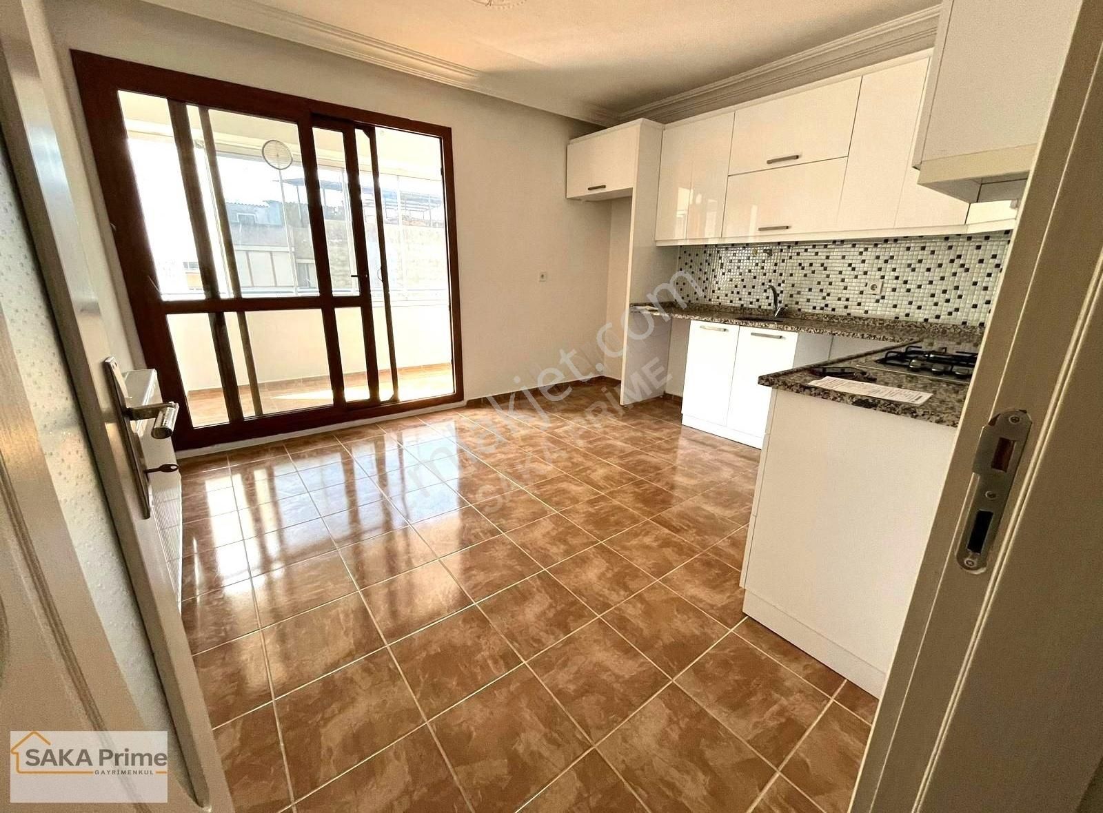 Aliağa Kazım Dirik Mahallesinde 3+1 Kiralık Daire