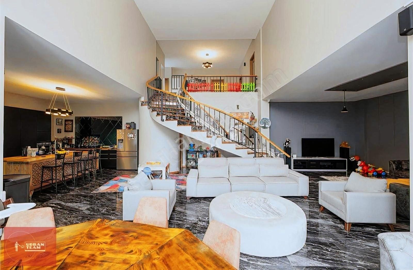 Beykoz Görele Altı Konaklarda Ormanın Kıyısında Eşsiz Bir Villa - Görsel 17