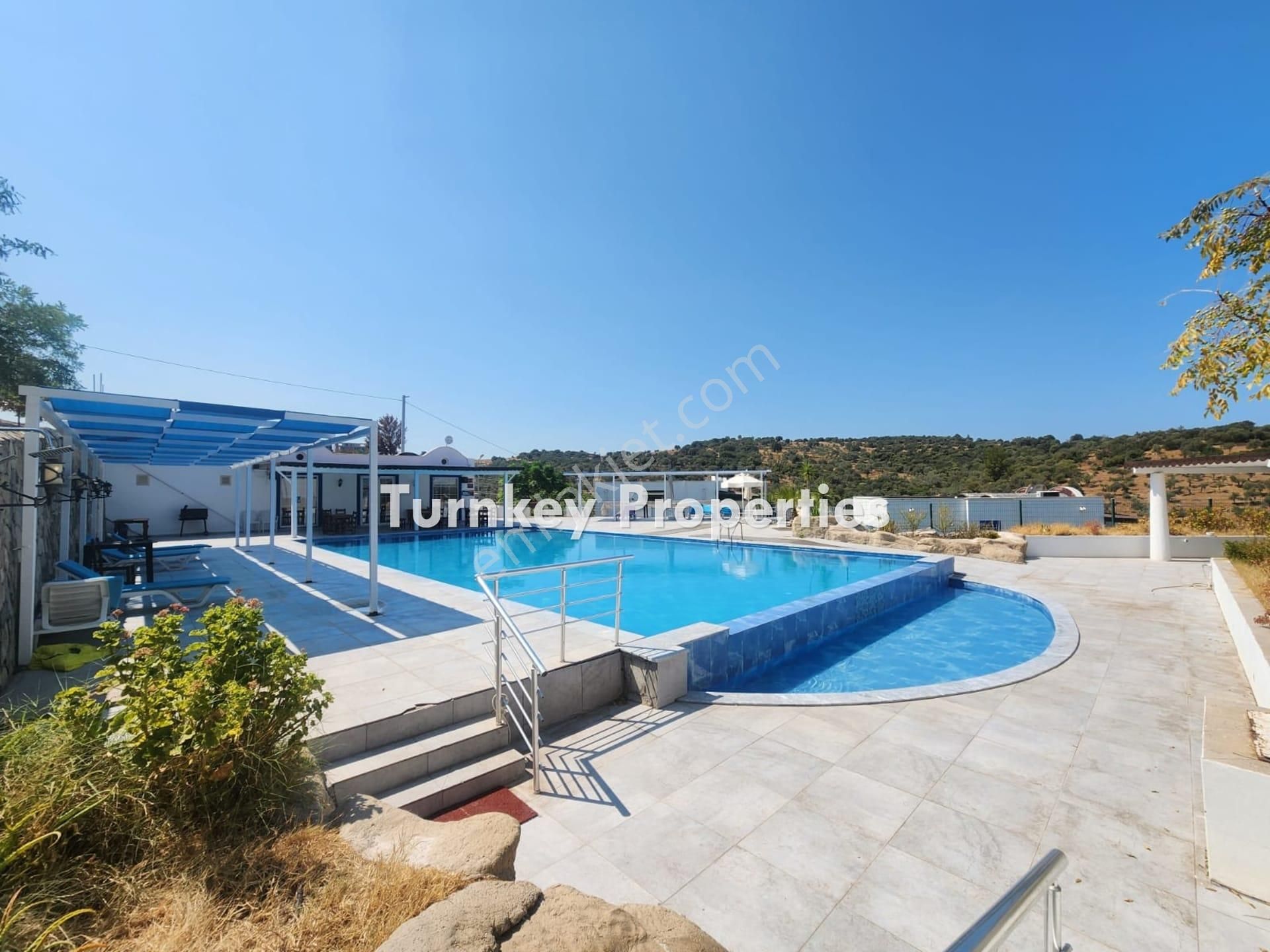 Flamingo Gölü Manzaralı Satılık Üst Kat Daire