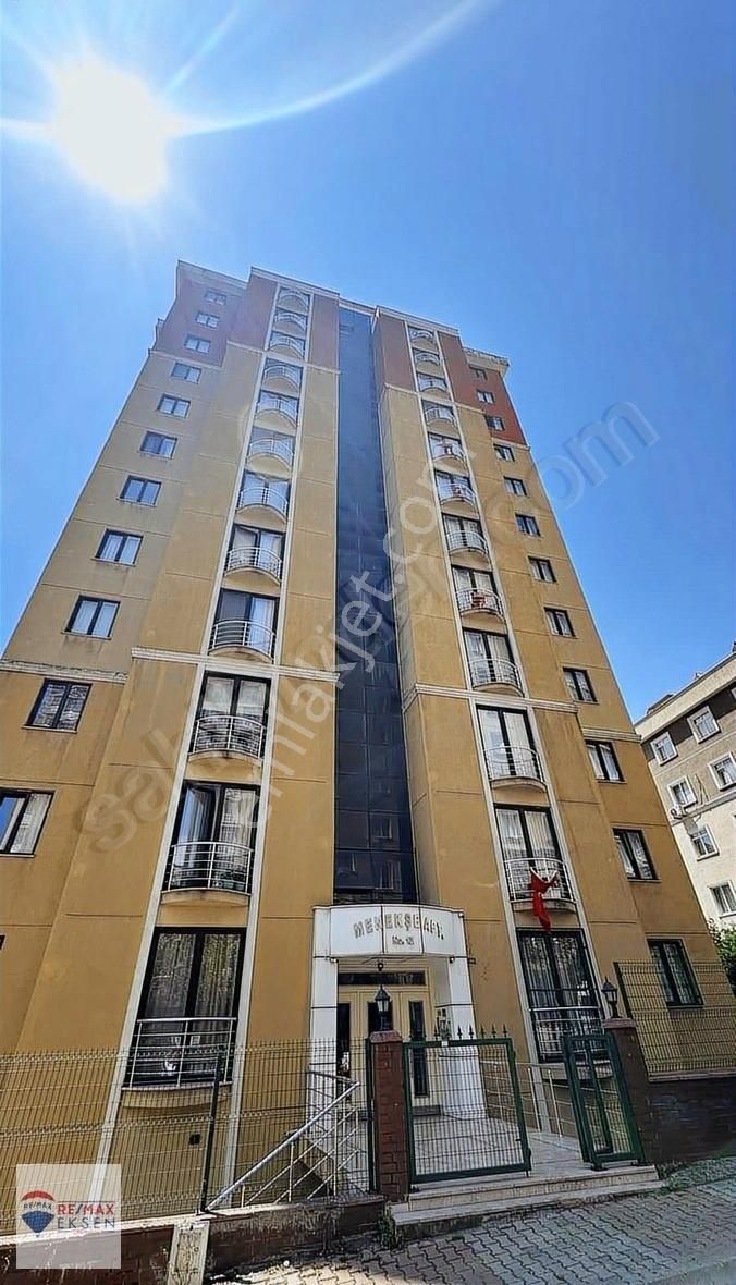 Şerifali Mehmetakif Elalmış Caddesi Satılık Boş 3+1 Daire