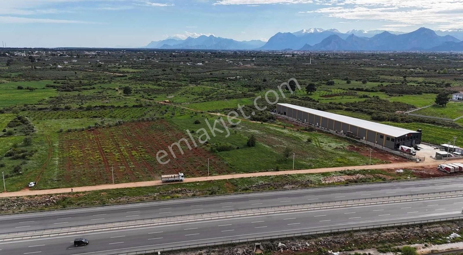 Tarım Amaçlı Fabrika Yapılabilir Kiralık 12.000 Dönüm Tarla