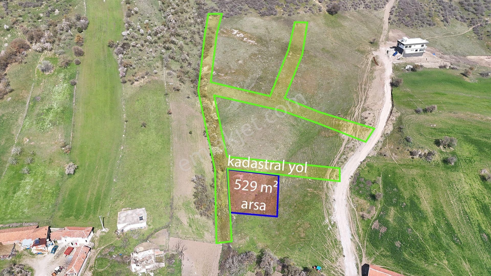 Re/max İnci'den Kepsut Eşelerde Villa İmarlı 529 M2 Satılık Arsa