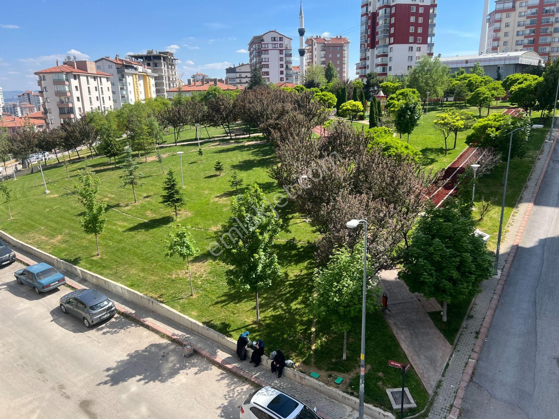 Yenimahalle Seval Cad Yakını Park Manzaralı Kiraklık 5+1 Dubleks