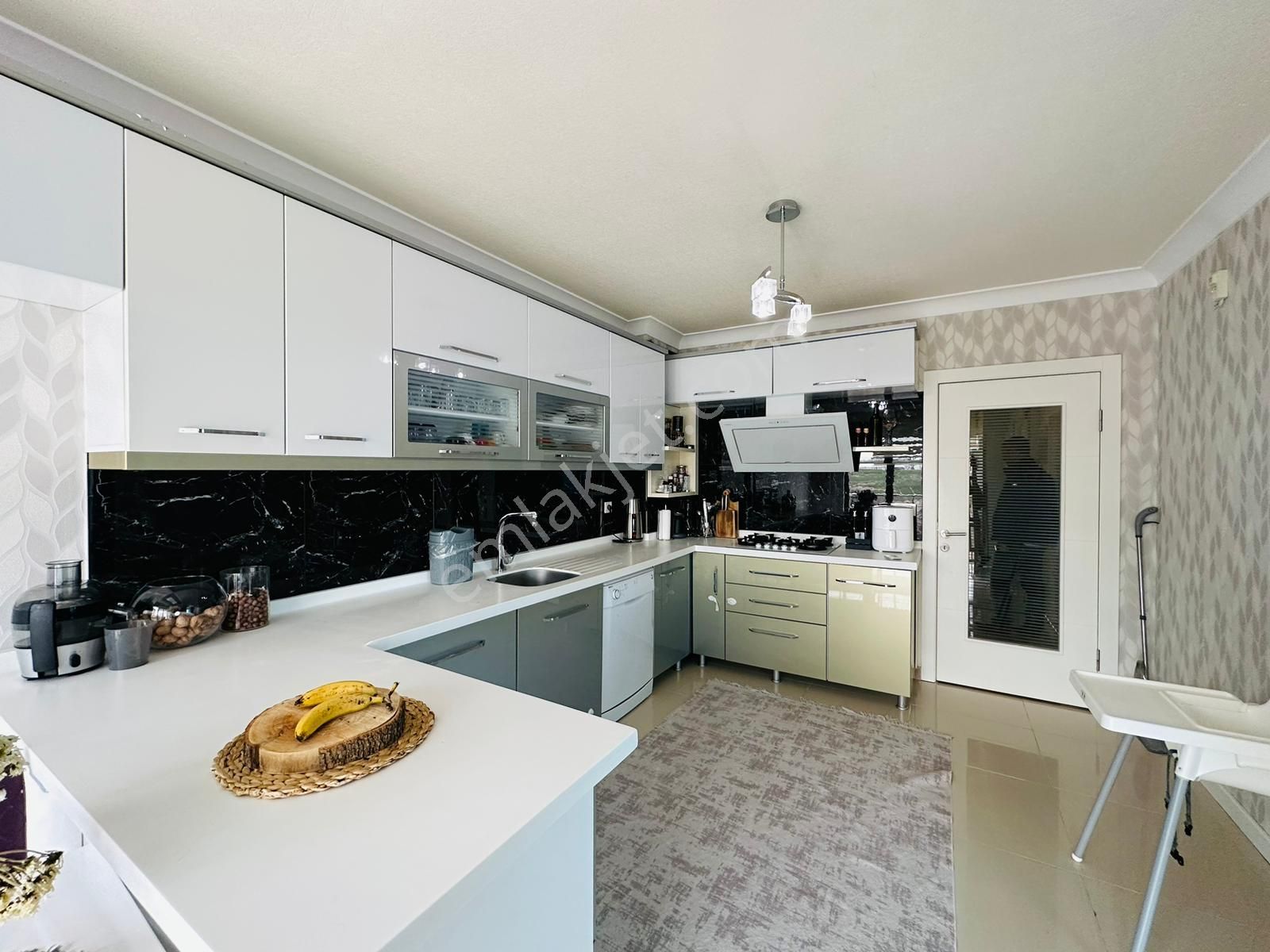 *kalecik Emlak'tan Lüx Sitede Full Yapılı G.odalı G.cephe 4+1 Daire