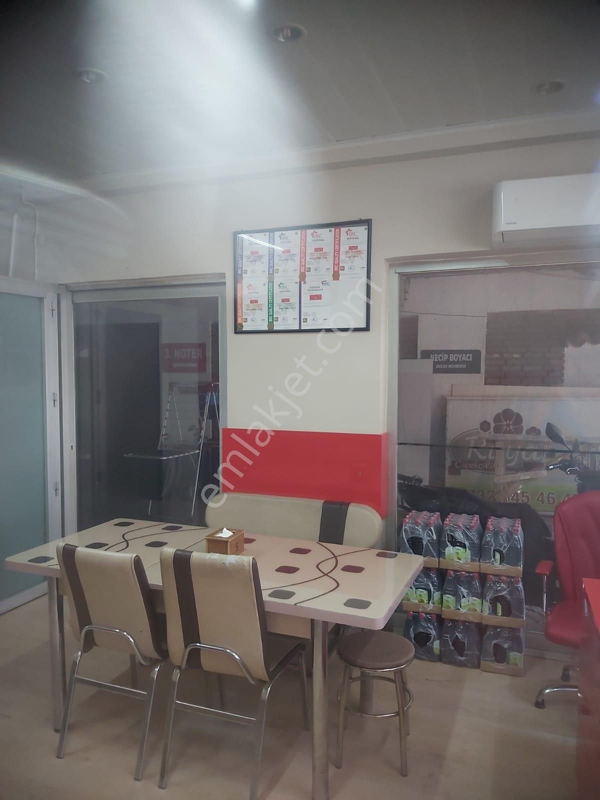 Ödemiş Cumhuriyet Mah. Devren Satılık Çiğ Köfteci - Görsel 3