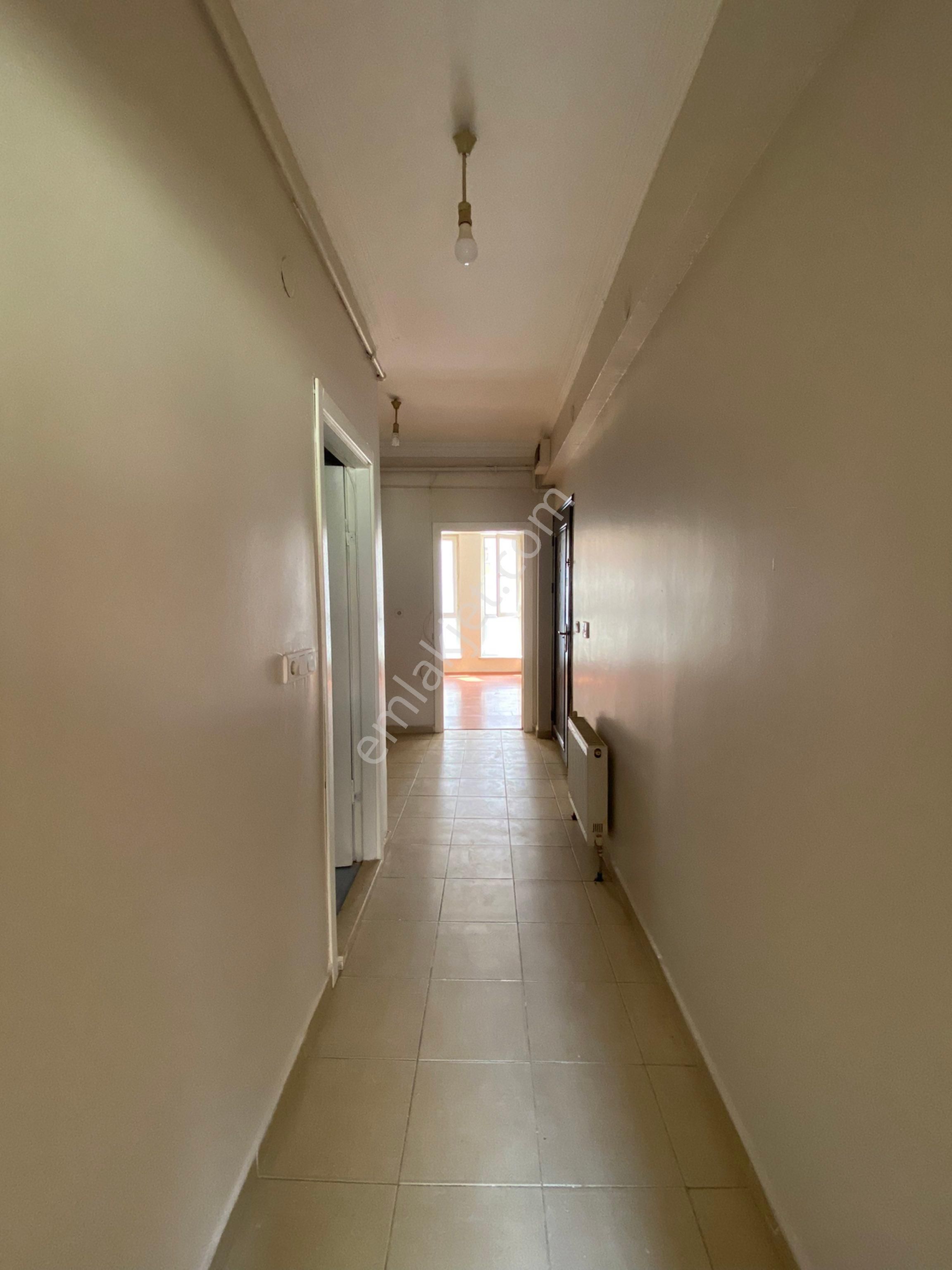 Au Desticiler'den Yenibağlar'da Aöf Arkası Köpekli Park Yanı 1+1 Kiralık Daire