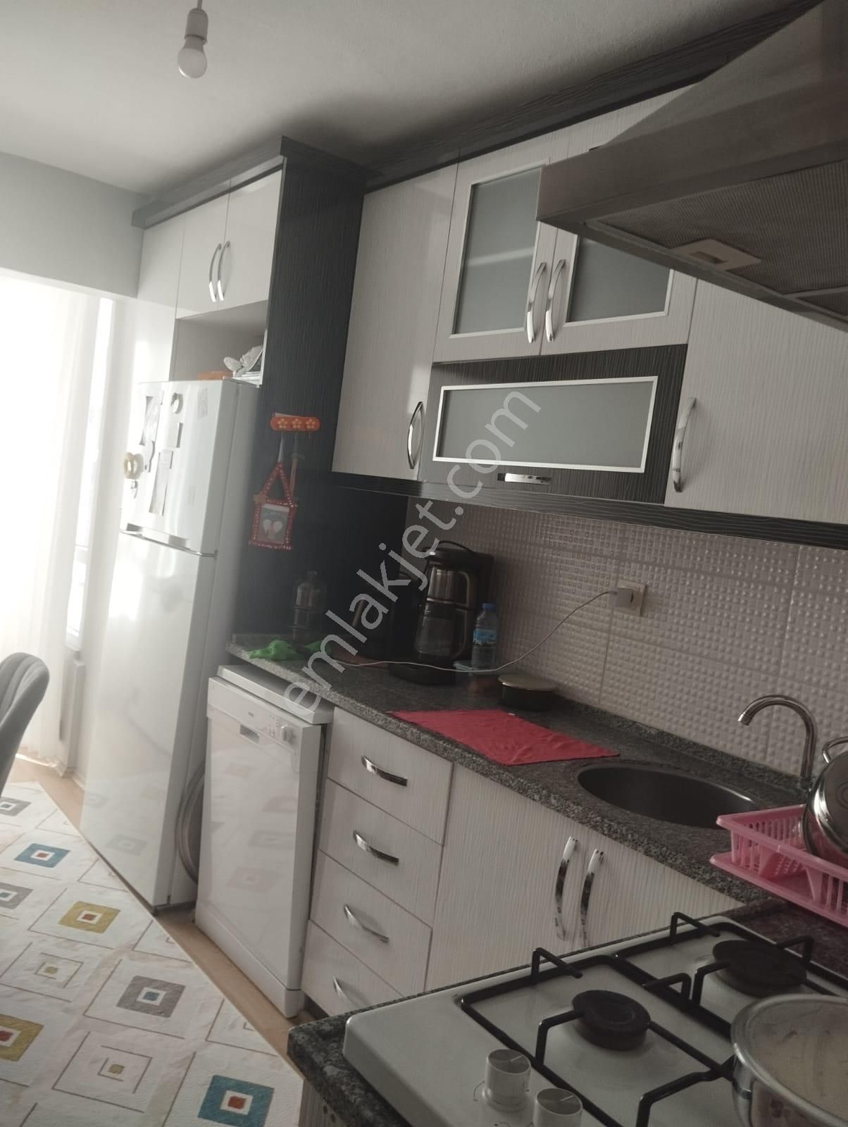 İzmir Torbalı Gold Emlaktan Barışyapı Sitesinde Satılık Daire