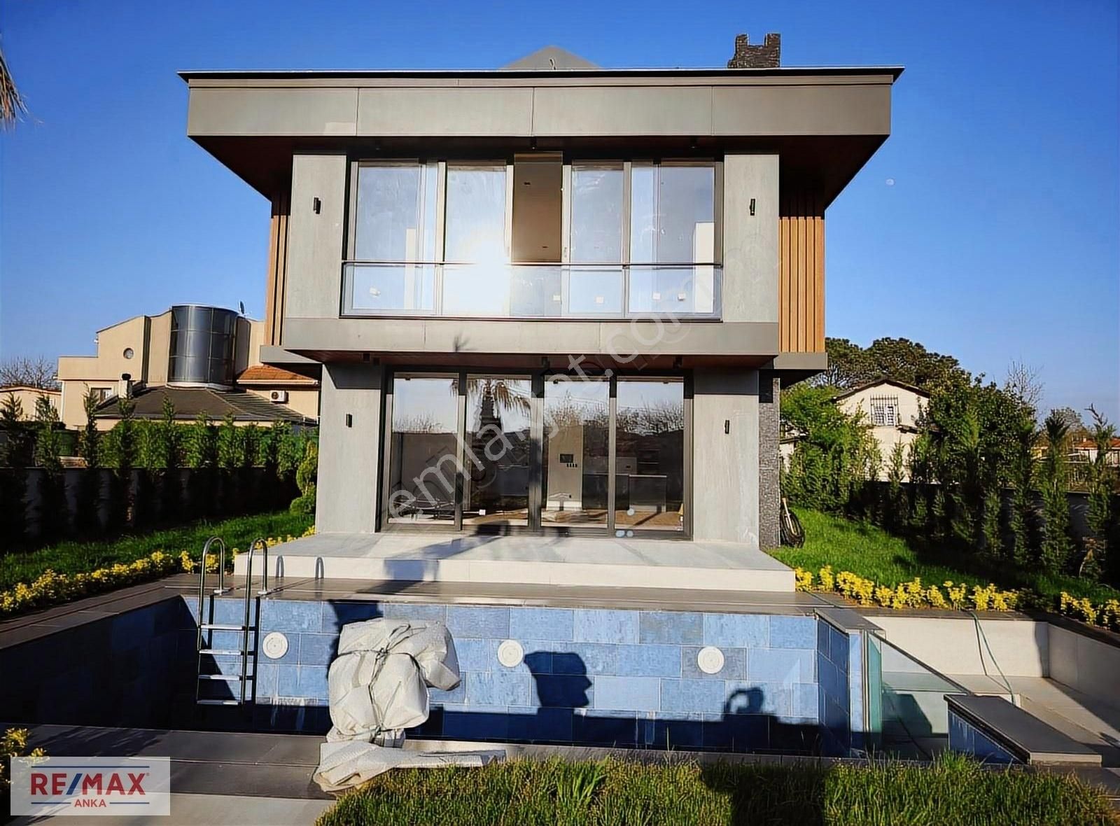 Şile Kumbabada Ultra Lüks 554m2 Arsa İçerisinde 4+2satılık Villa