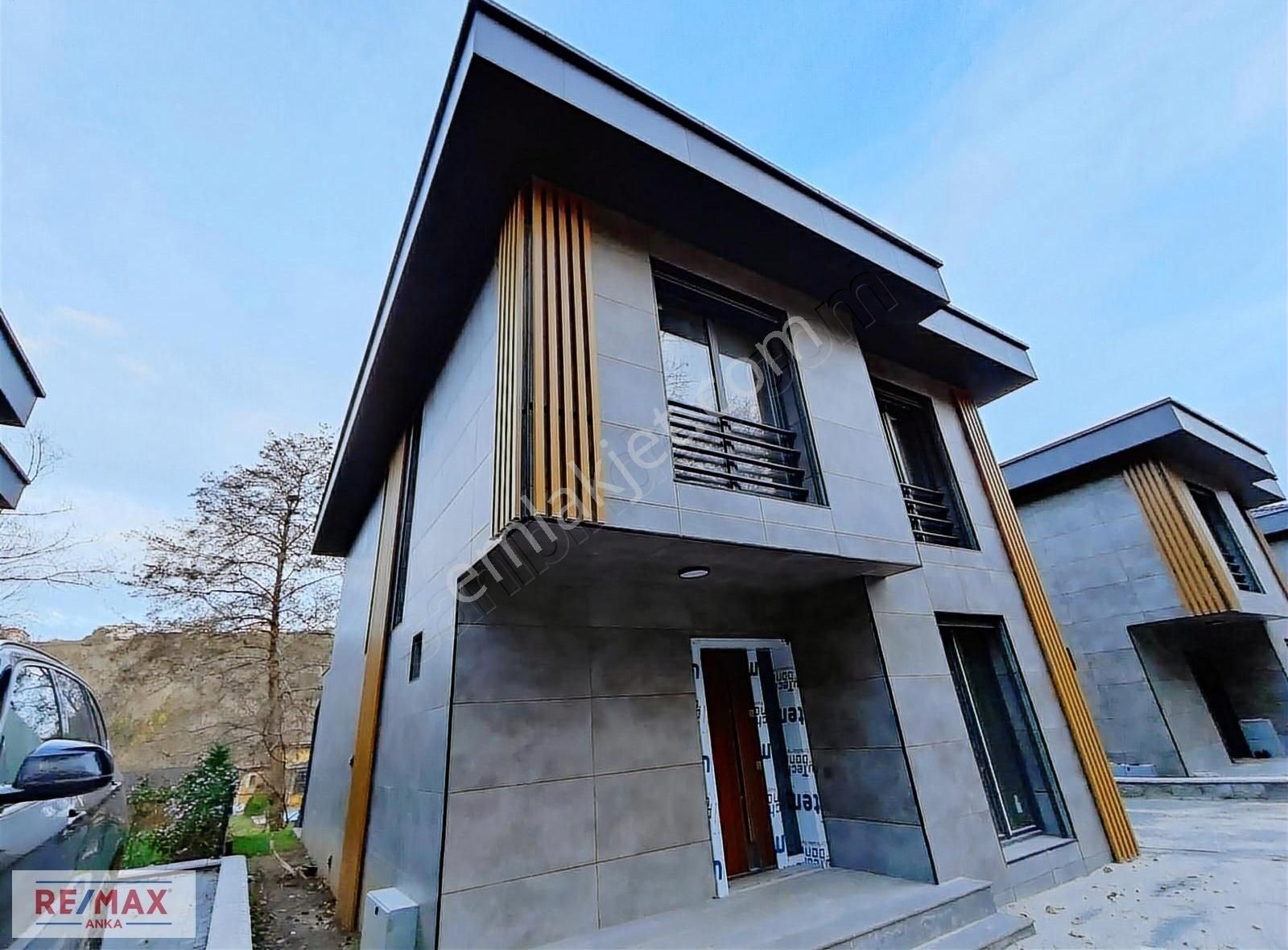 Remax Anka'dan A Tipi Müstakil A+ Satılık 4+1 Dubleks Villa