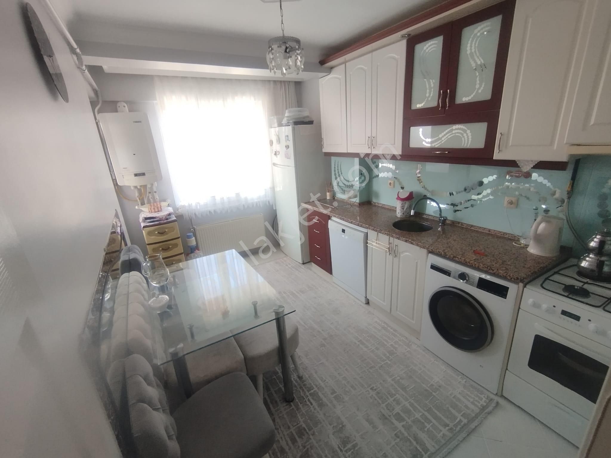 Rba 'dan Emek Mahallesinde Ertaş Caddesi Yakını Satılık 3+1 Fırsat Daire