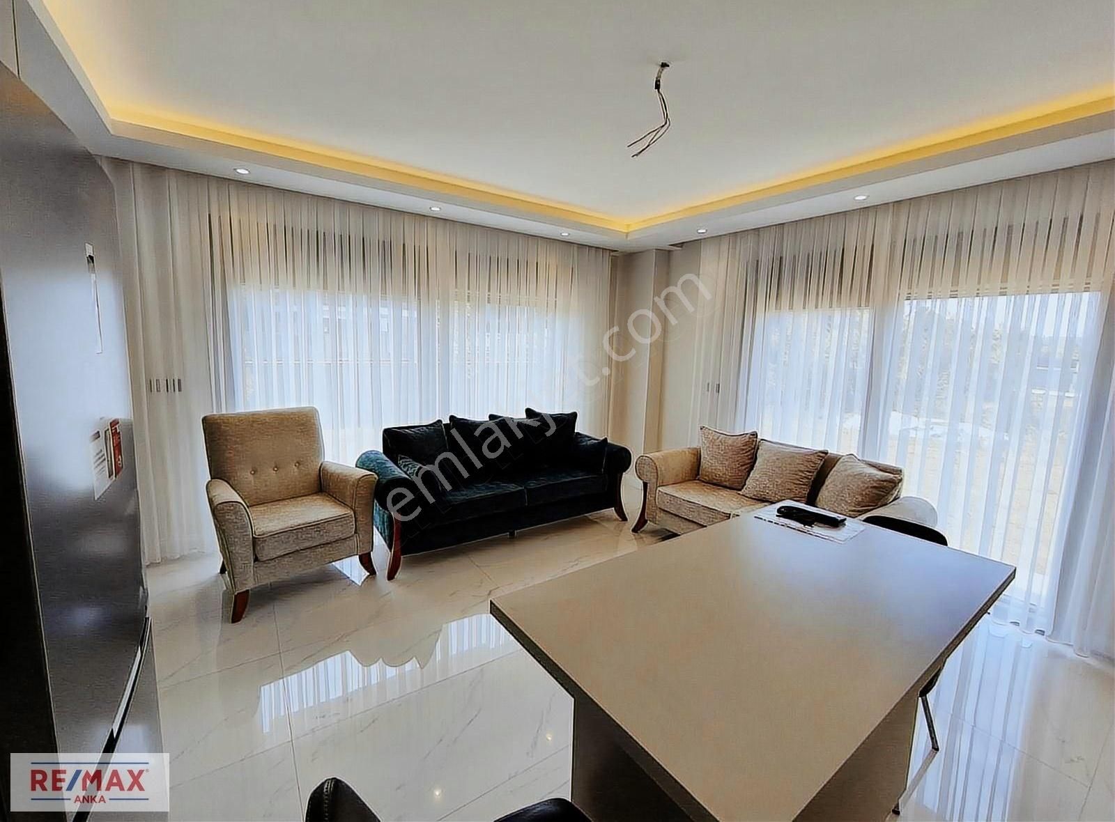 Kumbaba'da Yaz Dönemi İçin Sıfır Eşyalı 3+1 Kiralık Villa