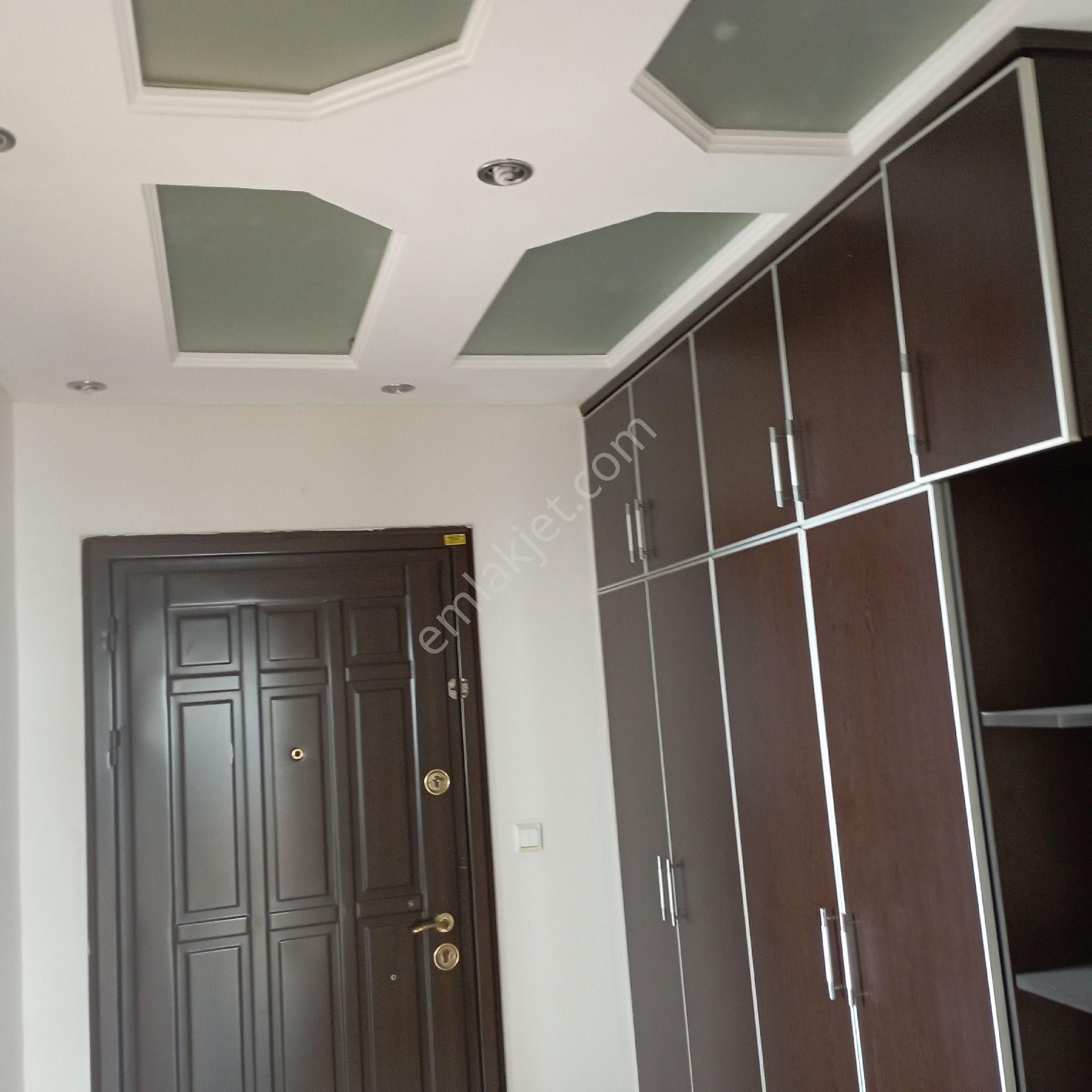 11 Katlı Bina Blv Üzerine-güzel Otel Olur- Her Kat Tek Daire 10 Daire 2 Dükkan