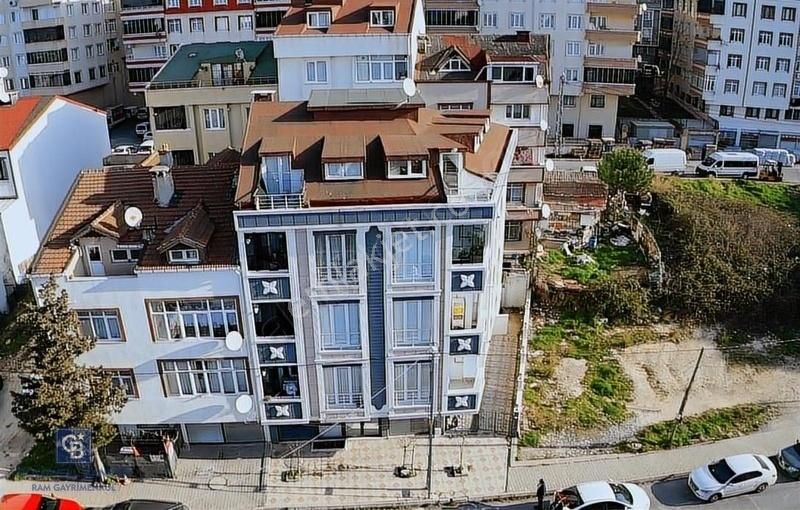 Arnavutköy Merkez'de Avlu34'e Yakın Satılık Dükkan!!