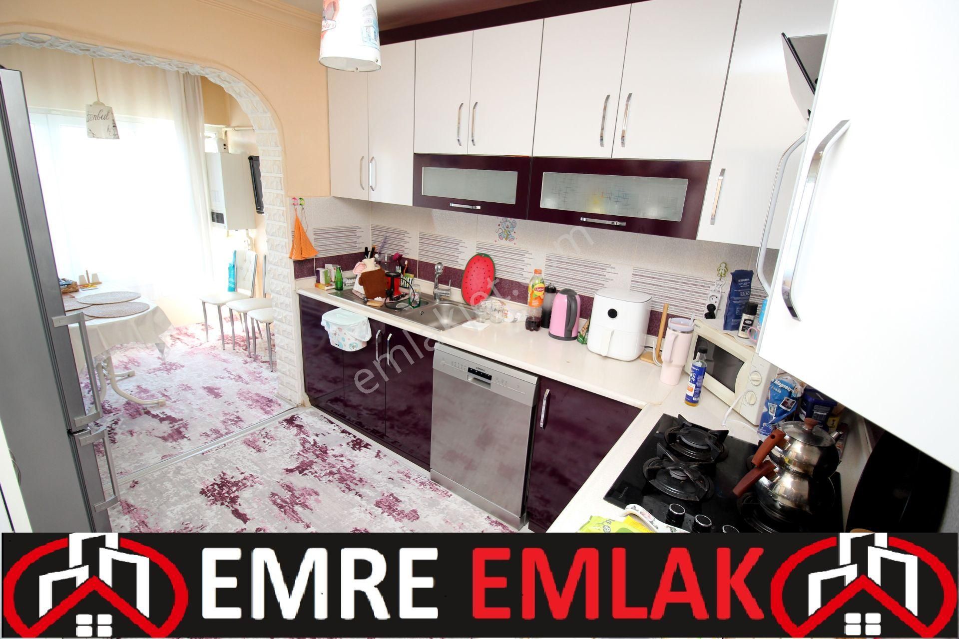 Emre Emlaktan Elvankentte Topçu'da Arakatta Site İçi Satılık 3+1 Daire