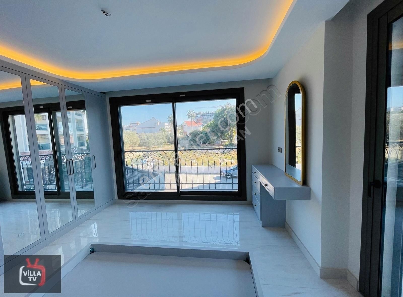 Plaja Sadece 50 Metre Özel Havuzlu Satılık Müstakil Ev - Görsel 27