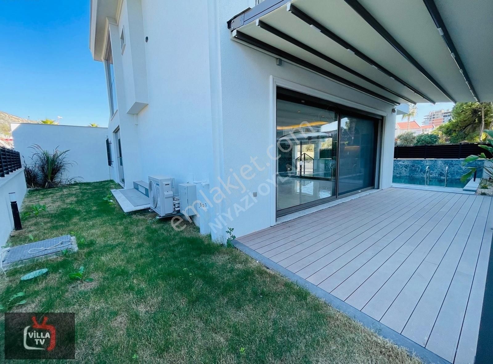 Plaja Sadece 50 Metre Özel Havuzlu Satılık Müstakil Ev - Görsel 31