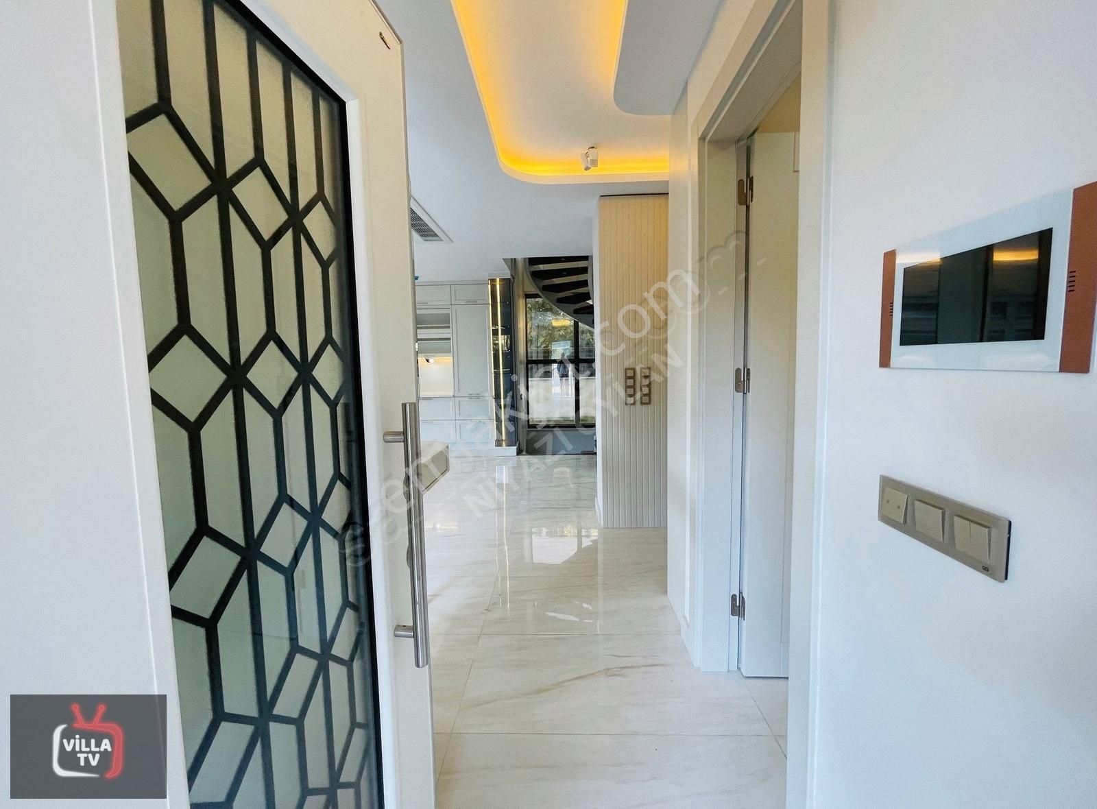 Plaja Sadece 50 Metre Özel Havuzlu Satılık Müstakil Ev - Görsel 12