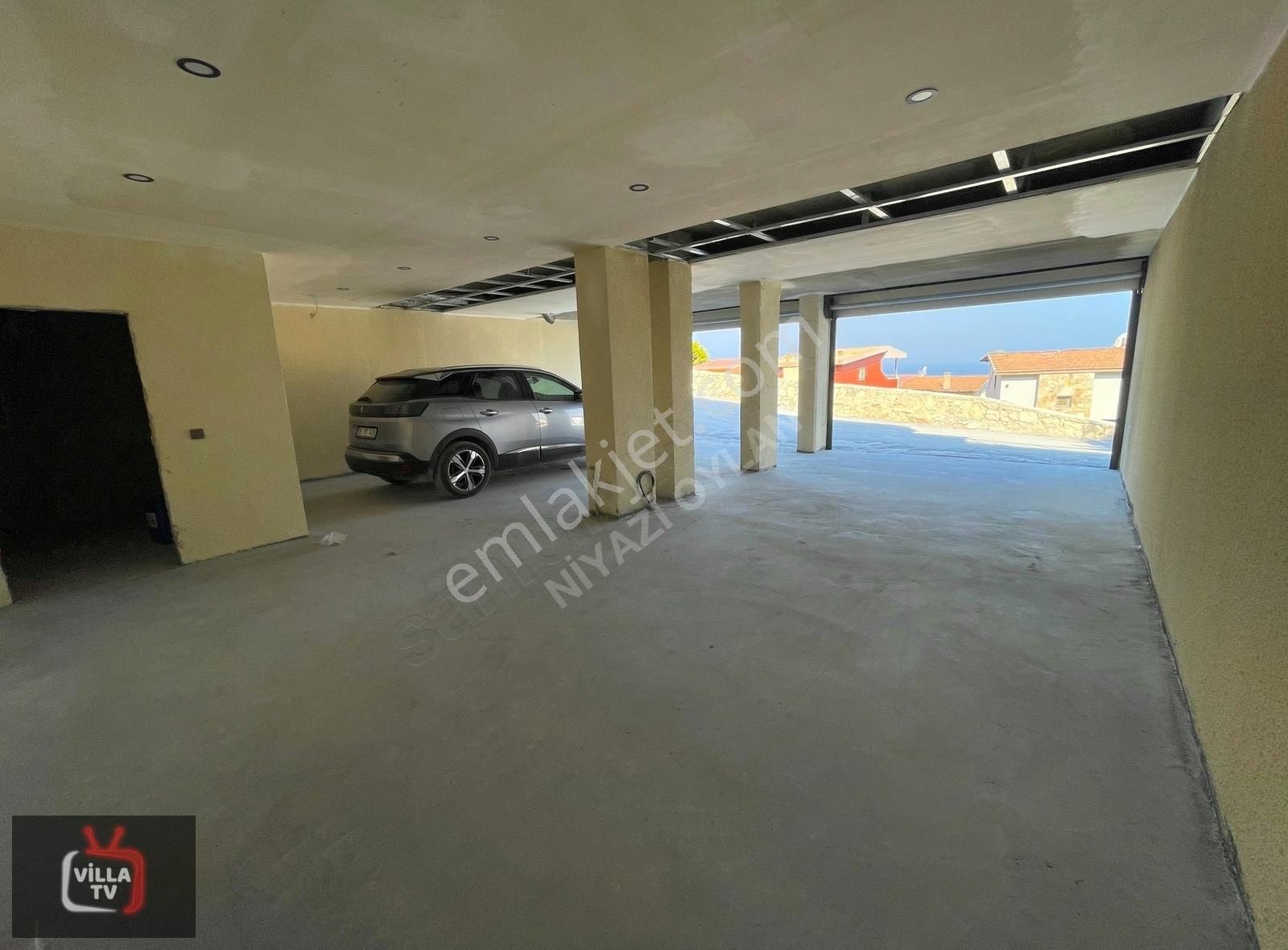 Deniz Manzaralı+kapalı Otopark+kapalı Açık Havuz+müstakil Villa - Görsel 33