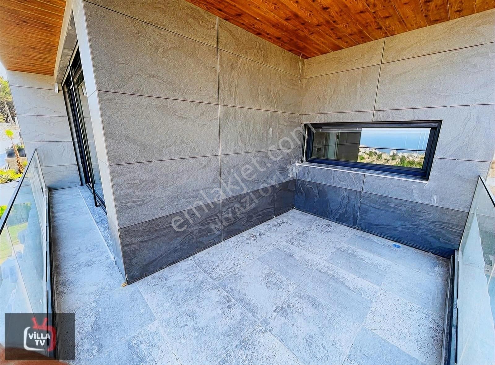 Deniz Manzaralı+kapalı Otopark+kapalı Açık Havuz+müstakil Villa - Görsel 13