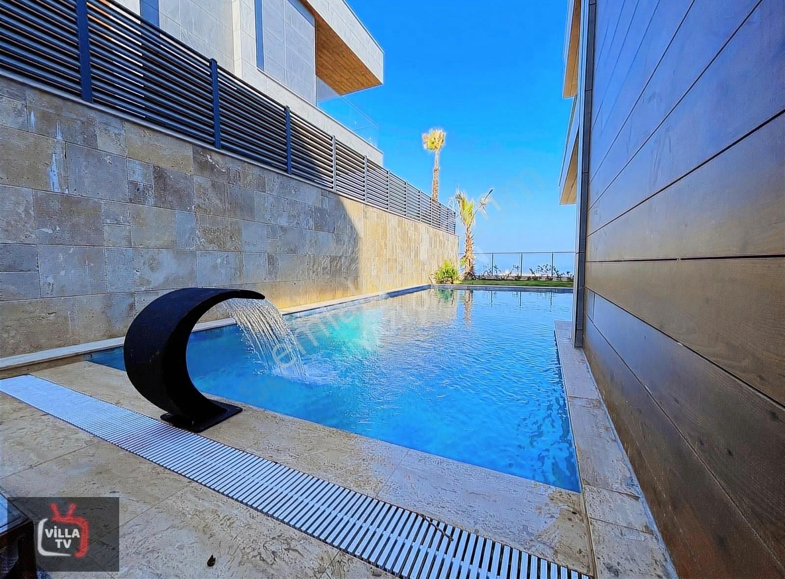 Deniz Manzaralı+kapalı Otopark+kapalı Açık Havuz+müstakil Villa - Görsel 15