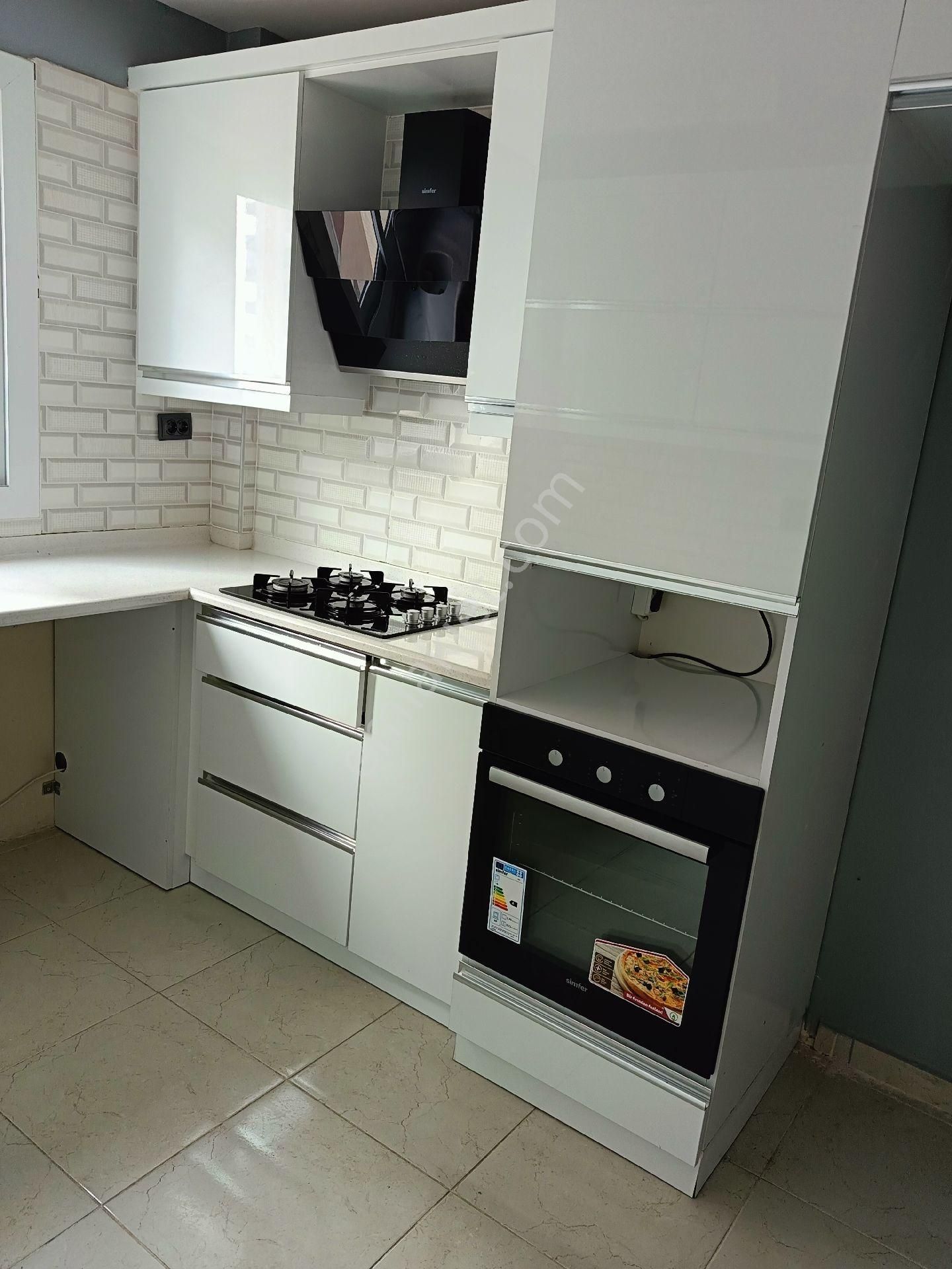 Birlik Gayrimenkulden Gültepe De 3+1 Kapalı Mutfaklı Ankastreli Kiralık Daire
